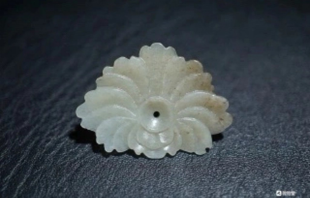 特色精品｜拍卖专场 明清老和田玉宝相花花片｜尺寸详见图8⃣️
