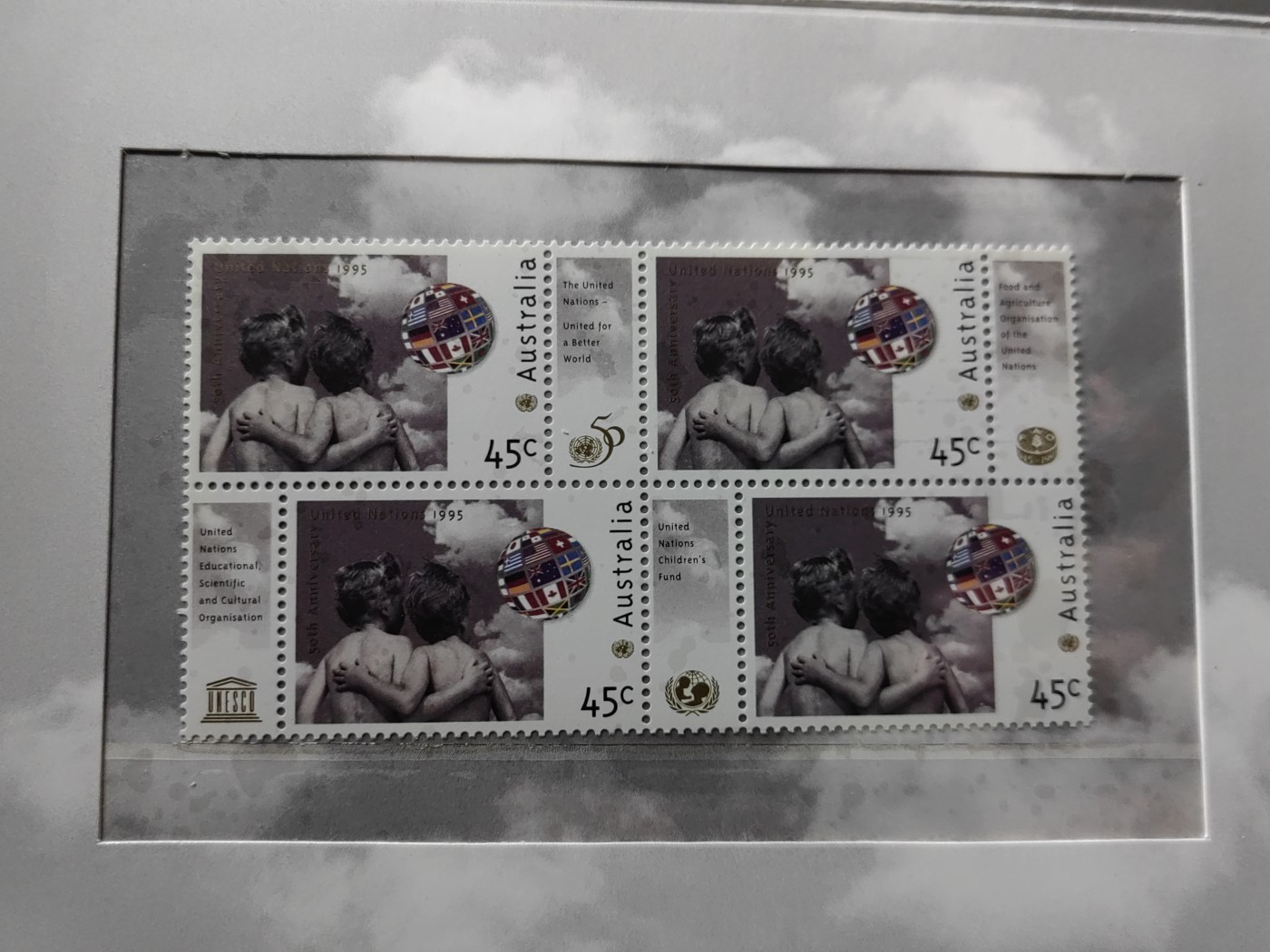 外国邮和小本票精品专场（秒杀和拍卖）第①⑥场 澳大利亚 1995年 联合国组织成立50周年 4连体一套 （全新邮票无邮戳，小本票非邮折）