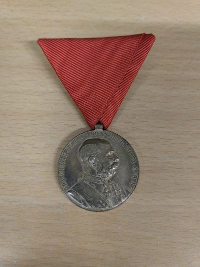 卡尔勋奖章第二期 - 奥匈帝国弗兰茨约瑟夫登基50周年