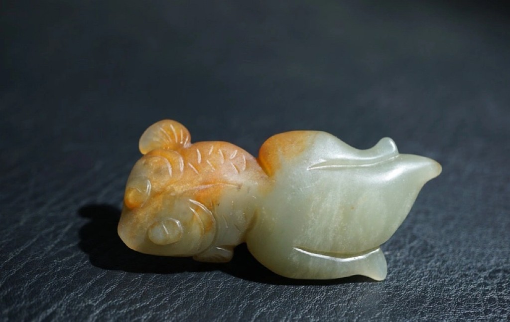 特色精品｜拍卖专场 明清工老和田玉金鱼把件｜尺寸详见图8⃣️