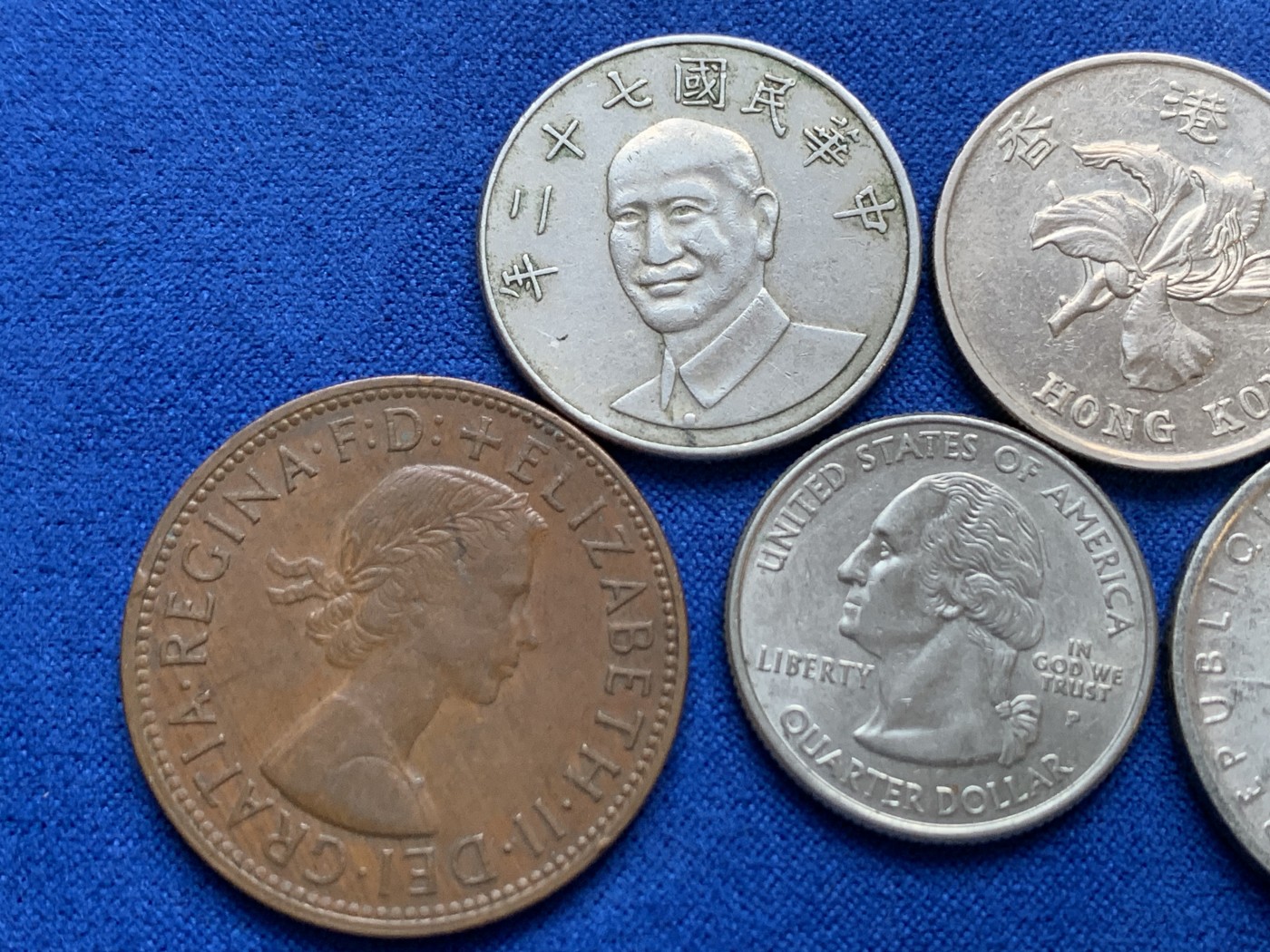 《竞宝斋》第208场-周日，周一 2场 (全场包邮) 裸币6枚一组 含一枚法国1860年5法郎银币，一枚德紧无心狼 细节见图