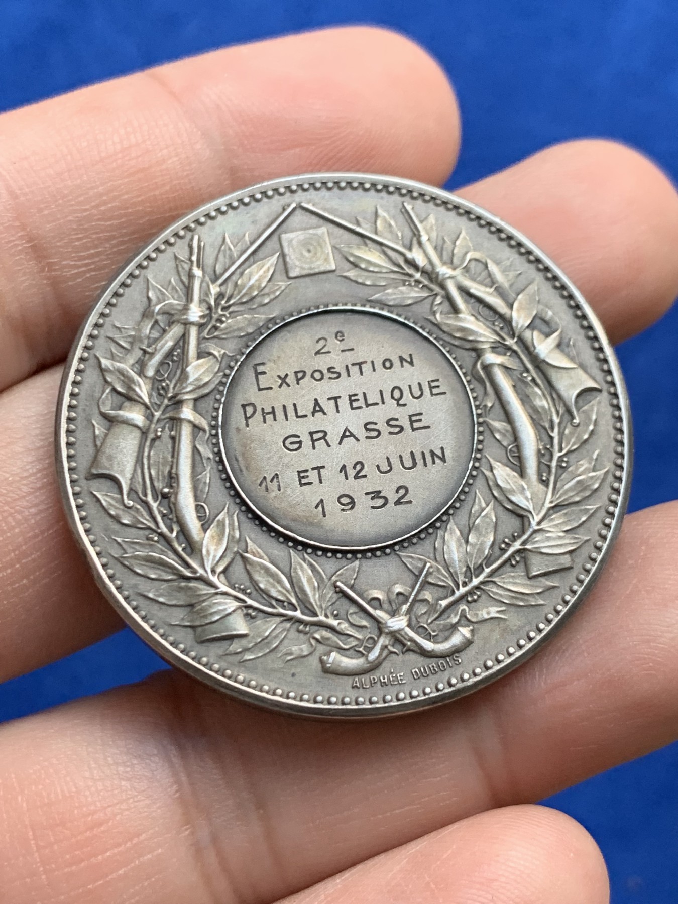 《竞宝斋》第208场-周日，周一 2场 (全场包邮) 法国射击比赛银章 41mm 重41.2g 边铭丰饶角2A 包浆入骨 品相不错（送原盒）