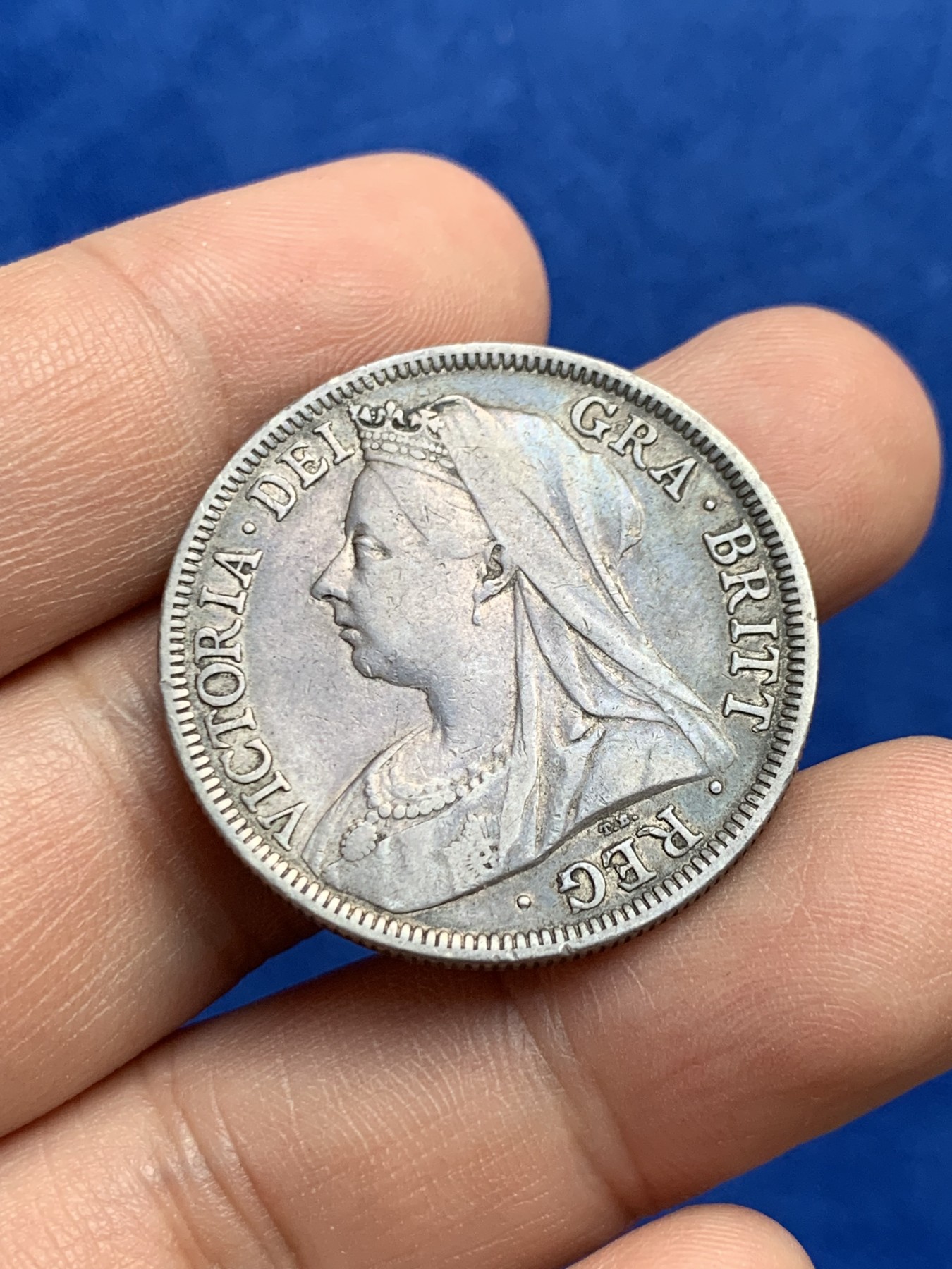 《竞宝斋》第208场-周日，周一 2场 (全场包邮) 英国1900年维多利亚批纱半克朗银币