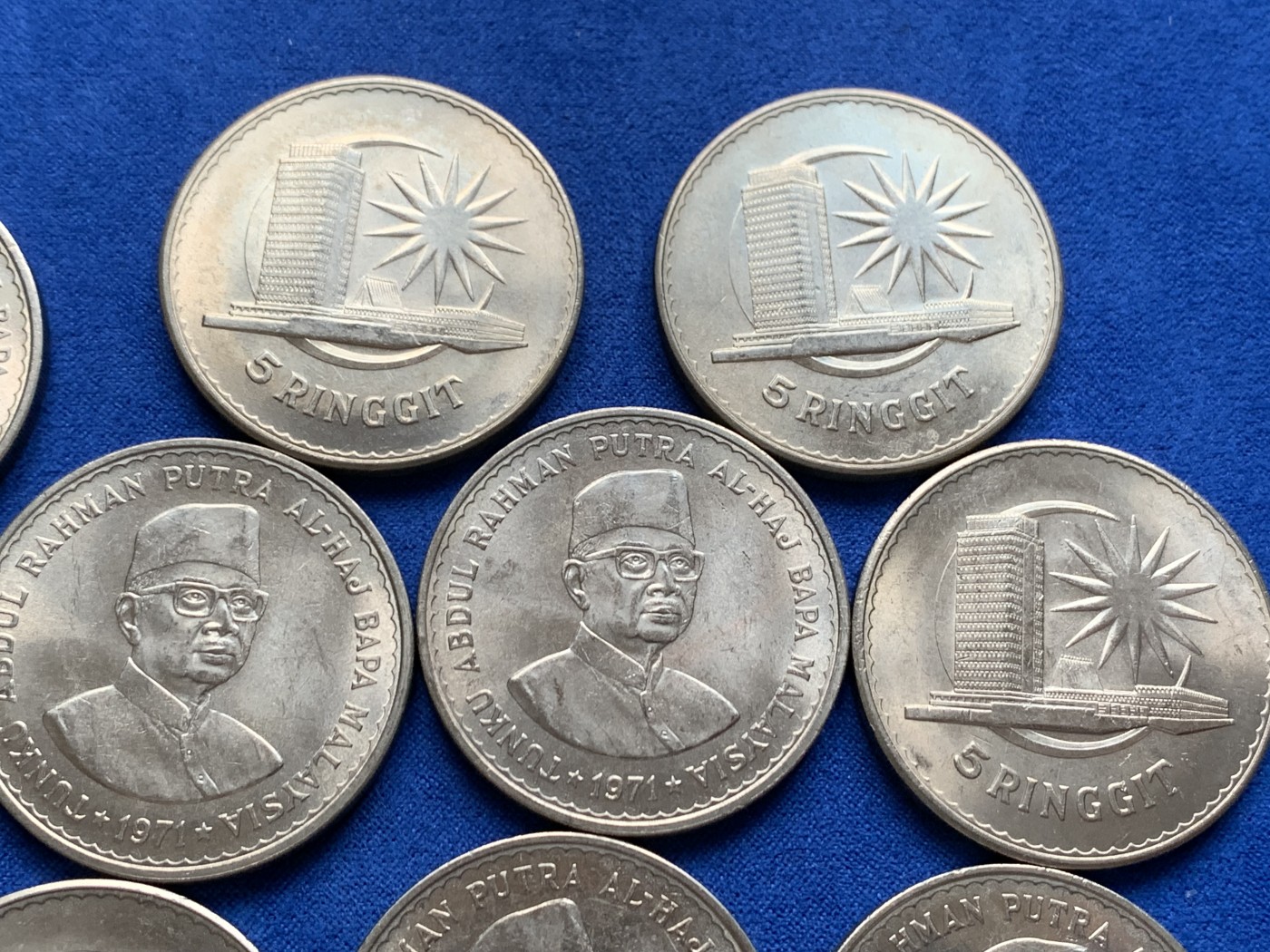 《竞宝斋》第208场-周日，周一 2场 (全场包邮) 10枚一组 马来西亚5吉林特克朗型纪念币，单枚37mm 大镍币