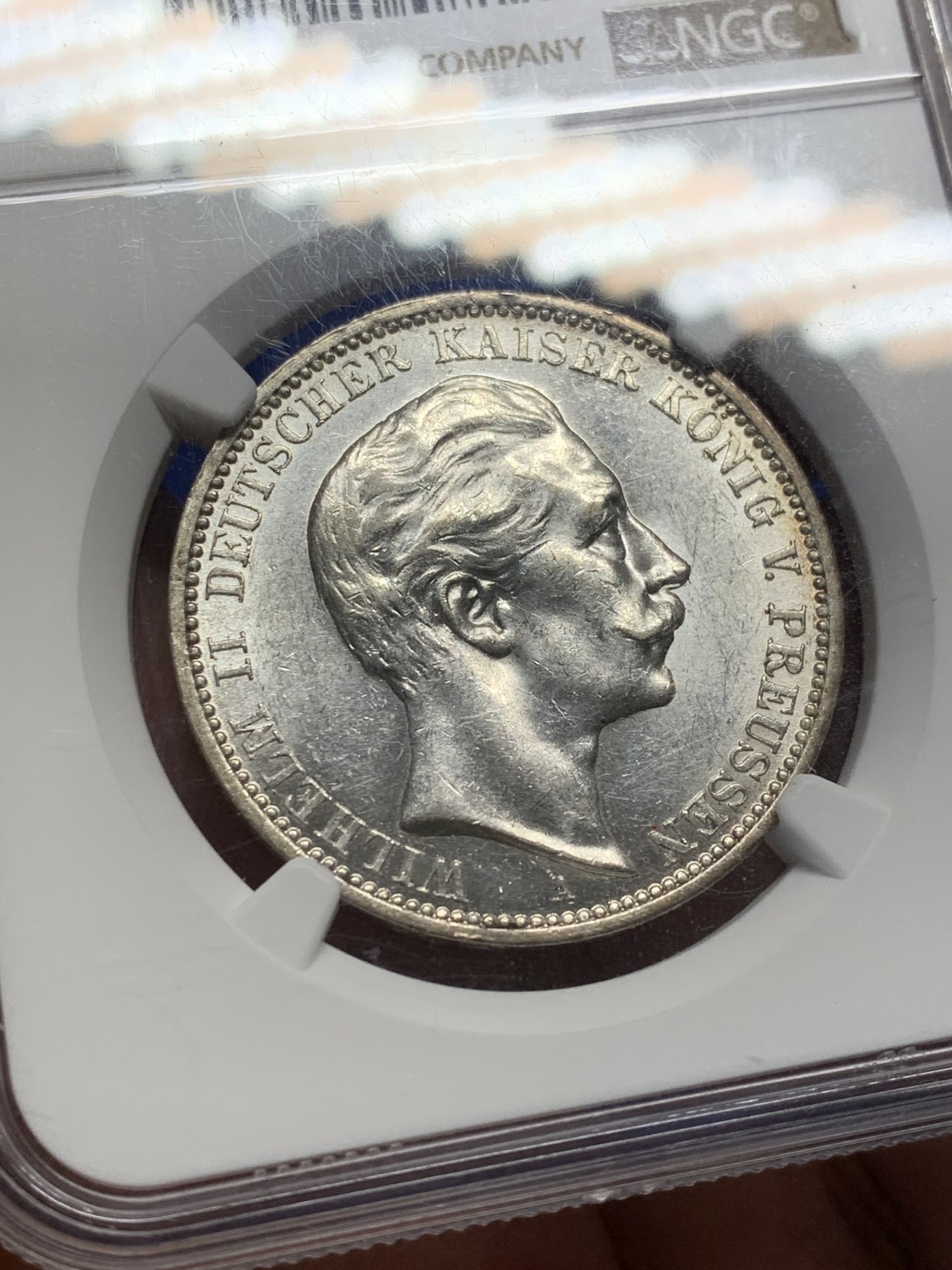 《竞宝斋》第208场-周日，周一 2场 (全场包邮) NGC AU58 德国1911版大头3马克银币，转光强烈