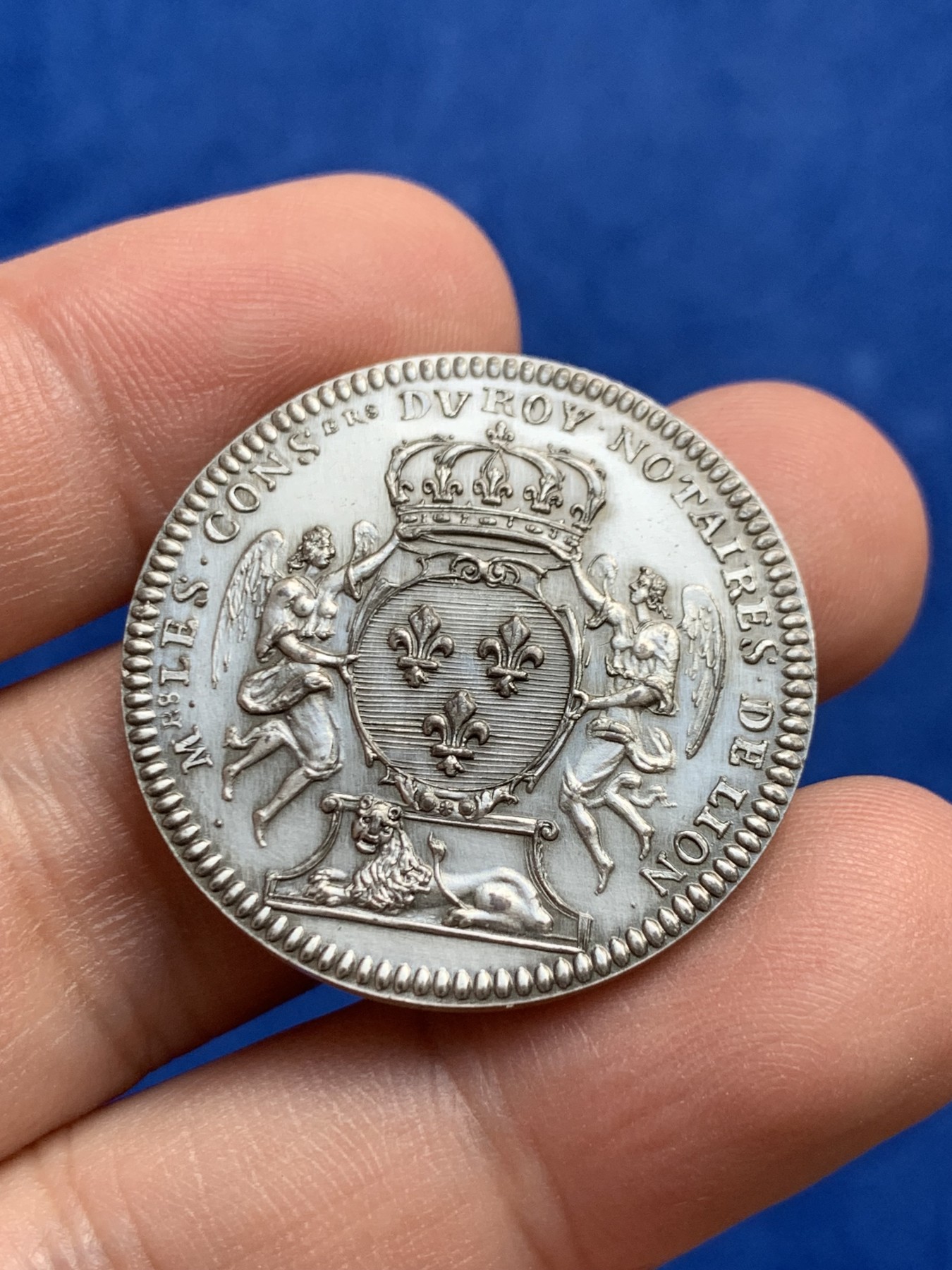 《竞宝斋》第208场-周日，周一 2场 (全场包邮) 法国天使与狮子银章 31.6mm 15g 边铭 丰饶角1