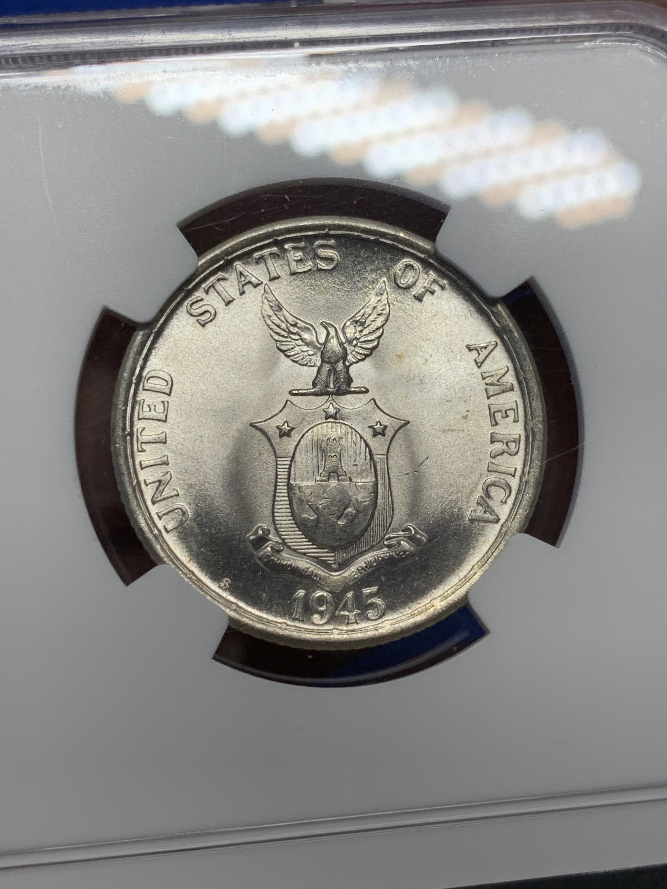 《竞宝斋》第208场-周日，周一 2场 (全场包邮) NGC MS64 美属菲律宾1945打铁女神50分银币 转光强烈