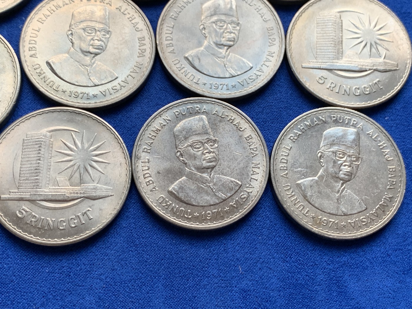 《竞宝斋》第208场-周日，周一 2场 (全场包邮) 10枚一组 马来西亚5吉林特克朗型纪念币，单枚37mm 大镍币