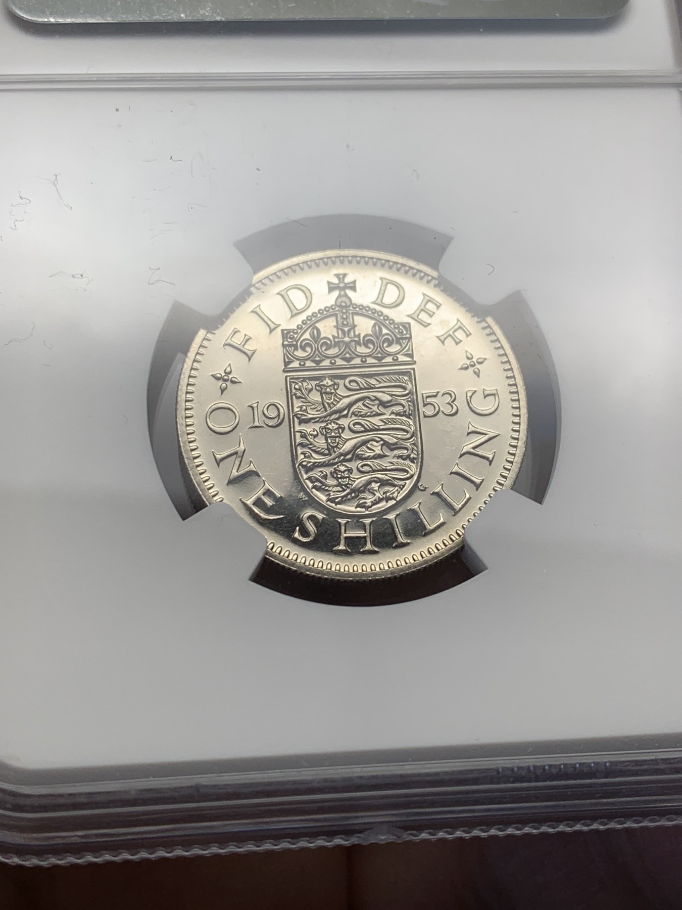 《竞宝斋》第208场-周日，周一 2场 (全场包邮) NGC-PF65 英国 1953年 1先令（English Crest) 伊丽莎白二世 镜面强烈 高凝霜