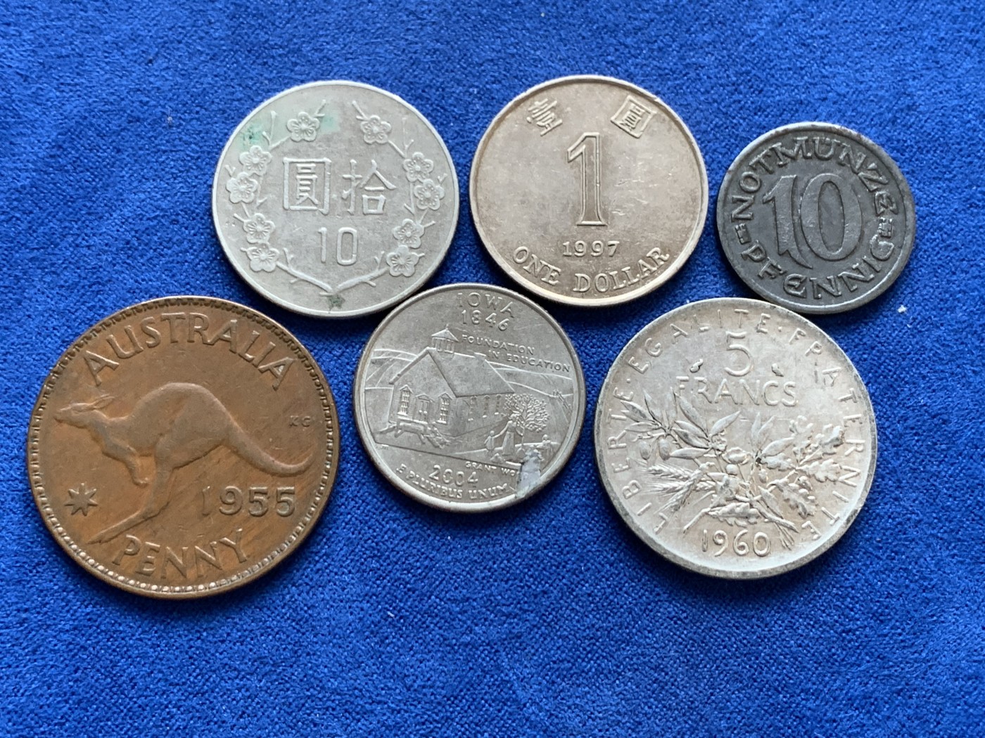 《竞宝斋》第208场-周日，周一 2场 (全场包邮) 裸币6枚一组 含一枚法国1860年5法郎银币，一枚德紧无心狼 细节见图