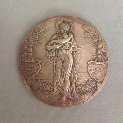 外国章牌第十八期 - 1909 年荷兰银章，朱莉安娜公主诞生，直径 65mm，边缘银标。