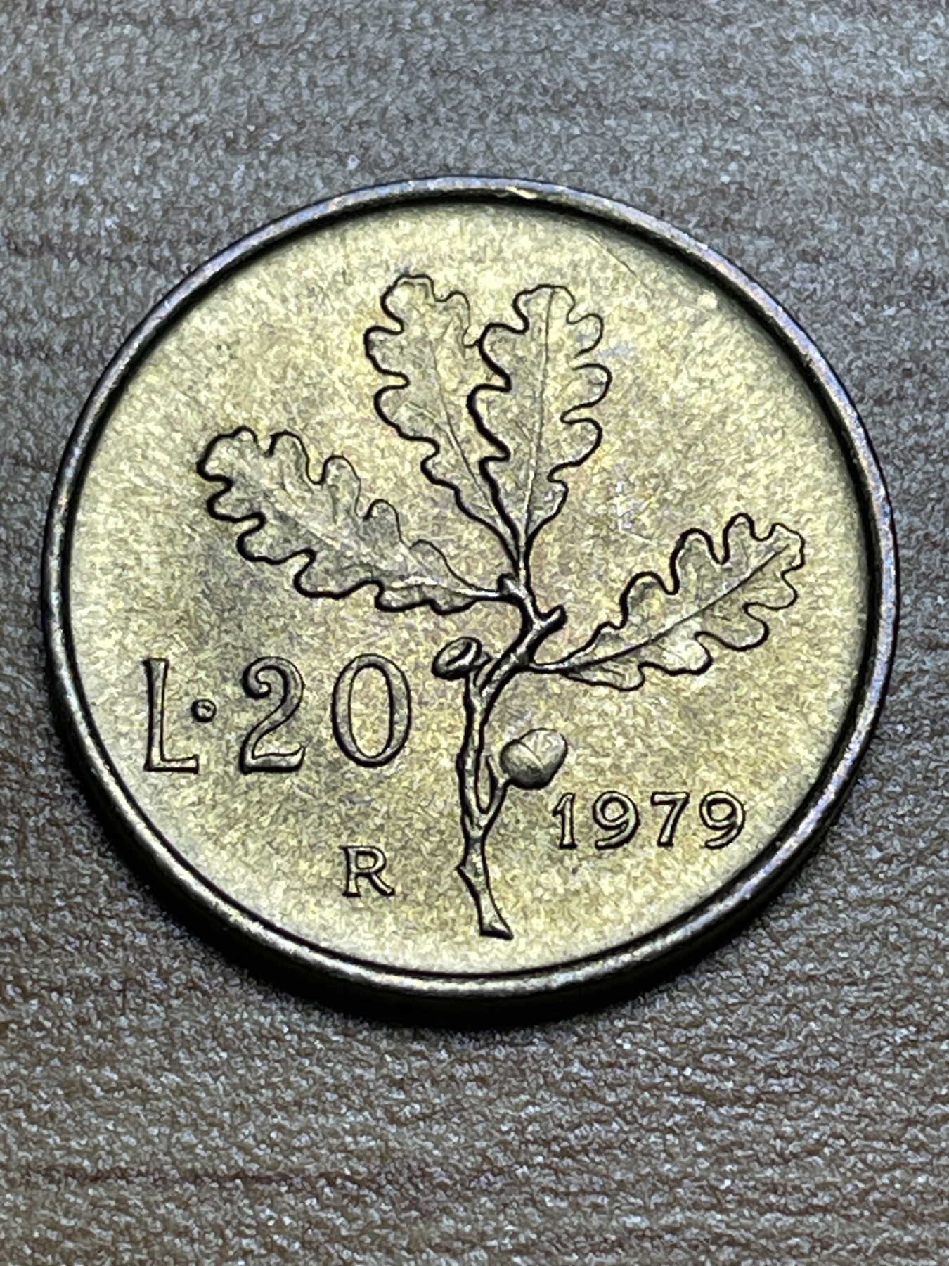 神仙姐姐散币专场第三期（无佣金，预留一期） 1979年意大利20里拉黄铜纪念币