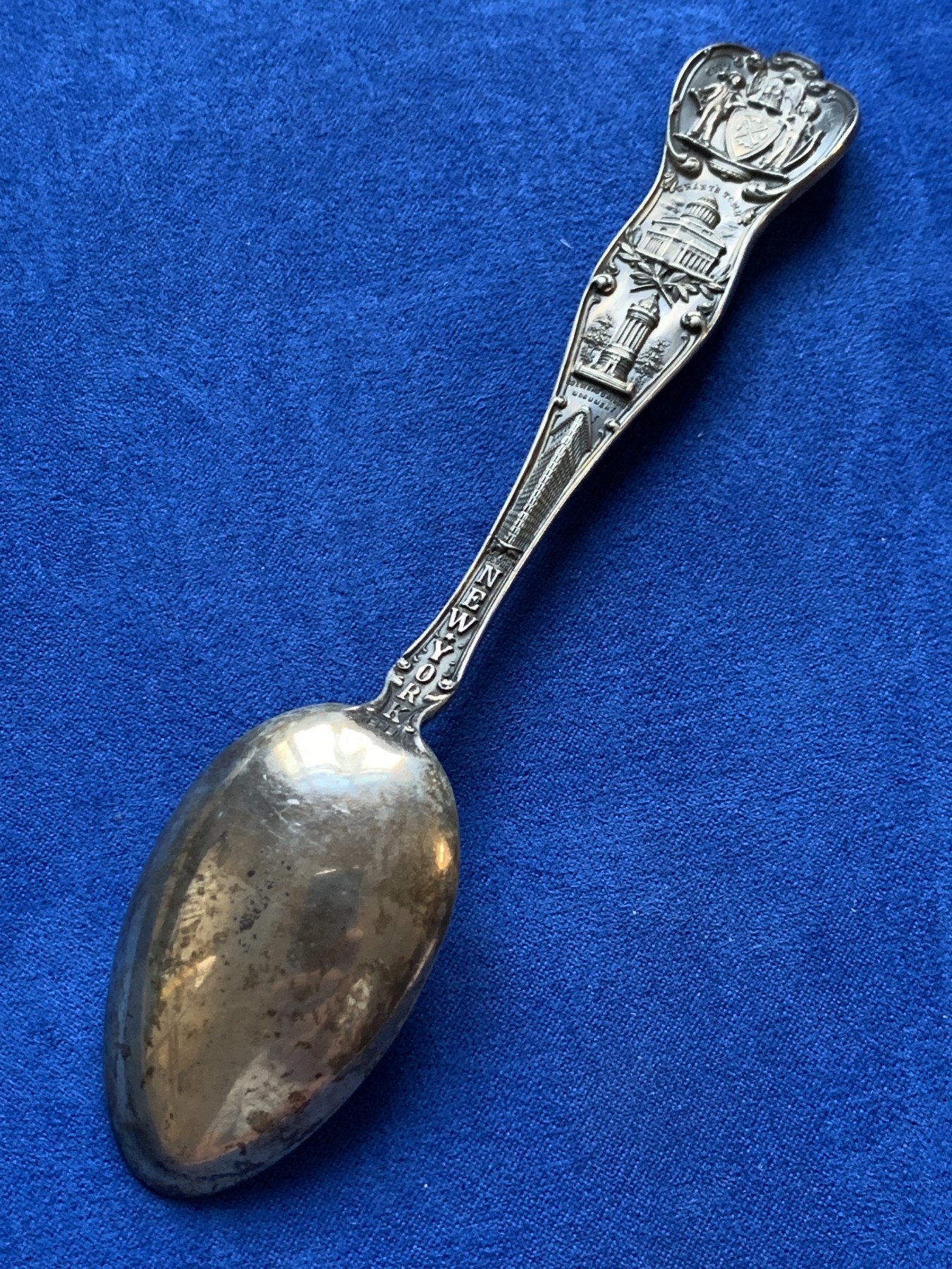 《竞宝斋》第208场-周日，周一 2场 (全场包邮) 古董艺术银勺 S925 纽约旅游 15cm 19.7g