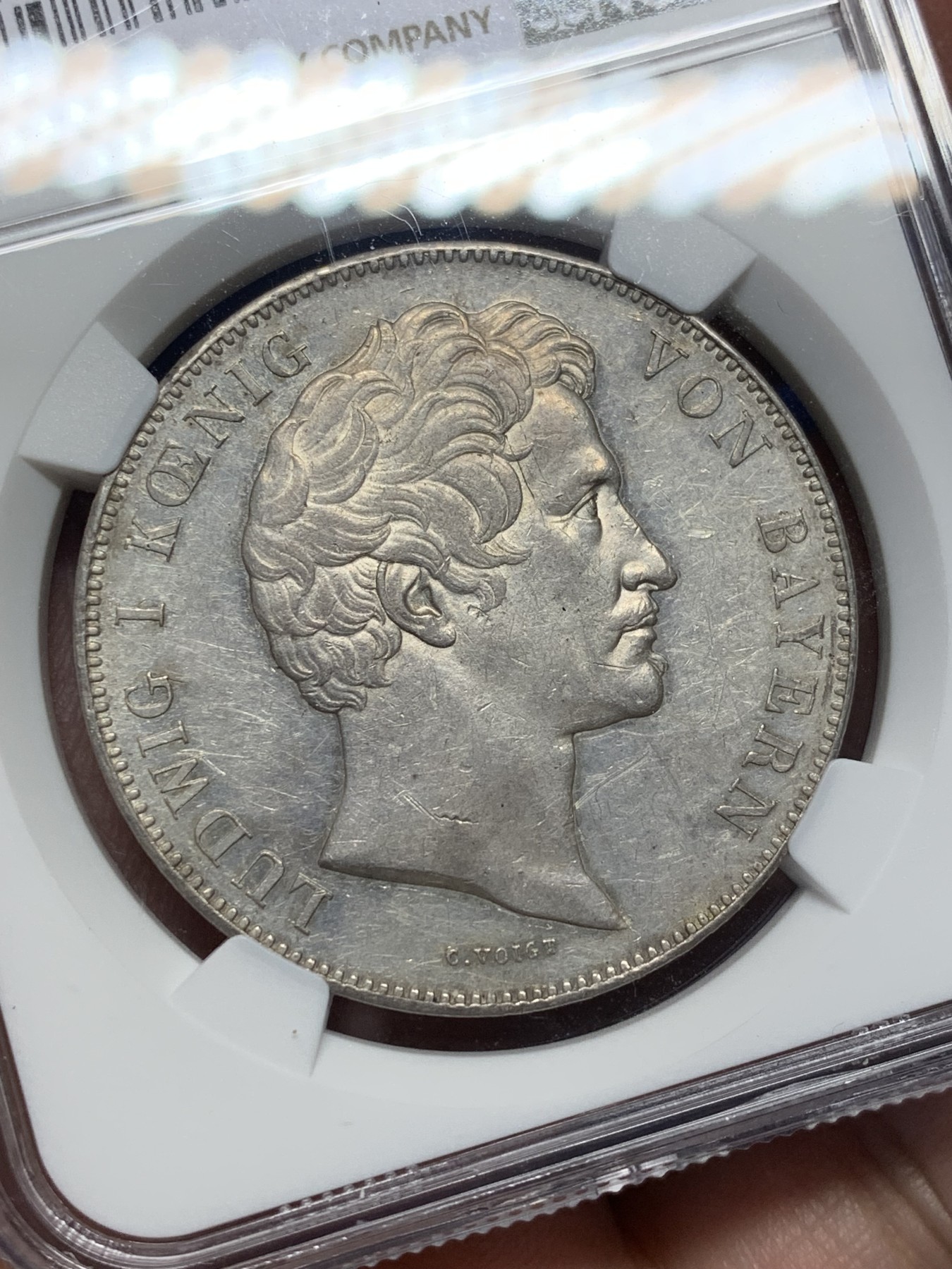 《竞宝斋》第208场-周日，周一 2场 (全场包邮) NGC AU 德国 1843 巴伐利亚埃尔朗根学院站像2泰勒 37克的大银币 稀少品种 底光细节都不错