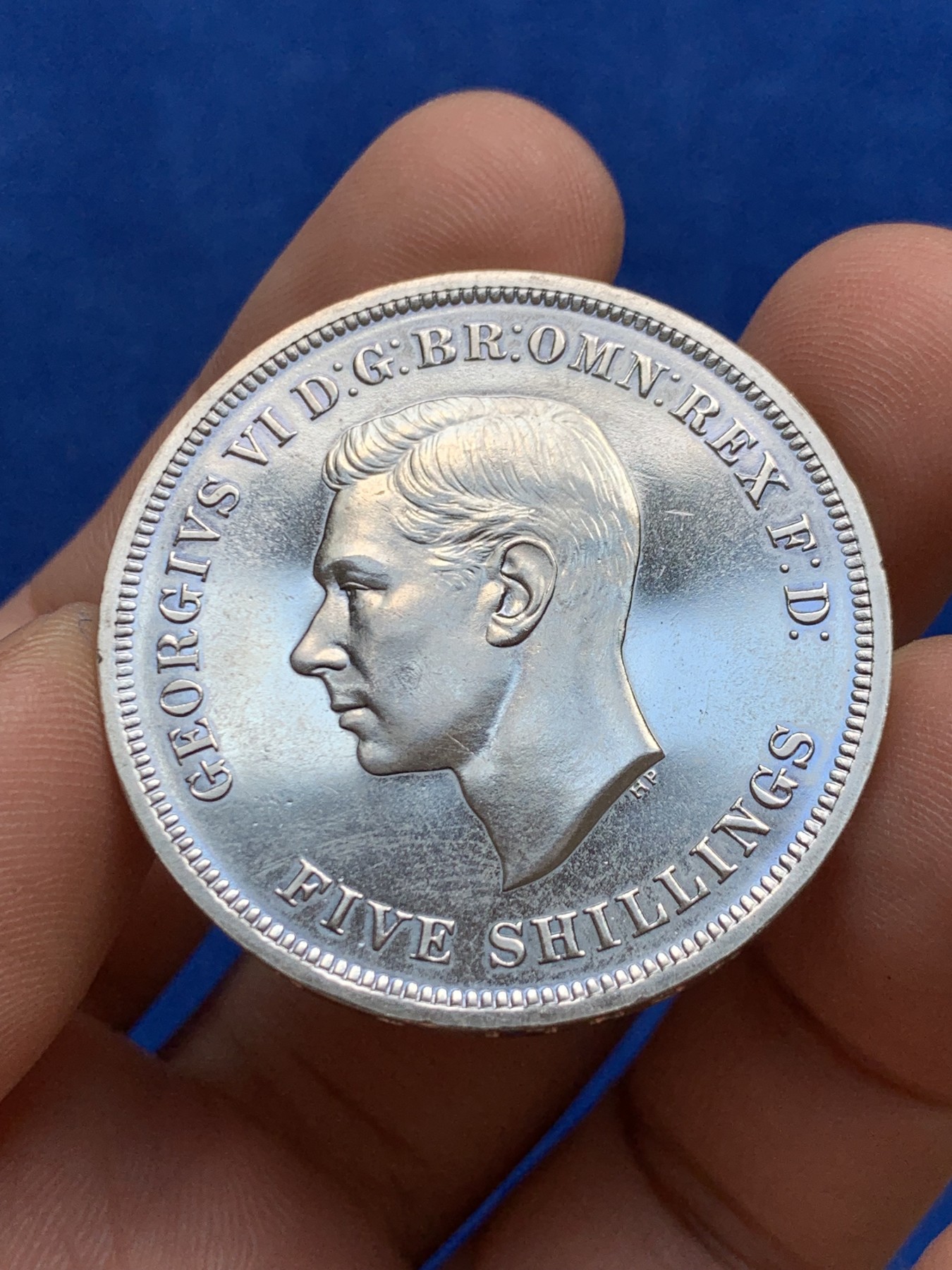 《竞宝斋》第208场-周日，周一 2场 (全场包邮) 英国 最后的 镍马剑 1951 带红盒 细节见图