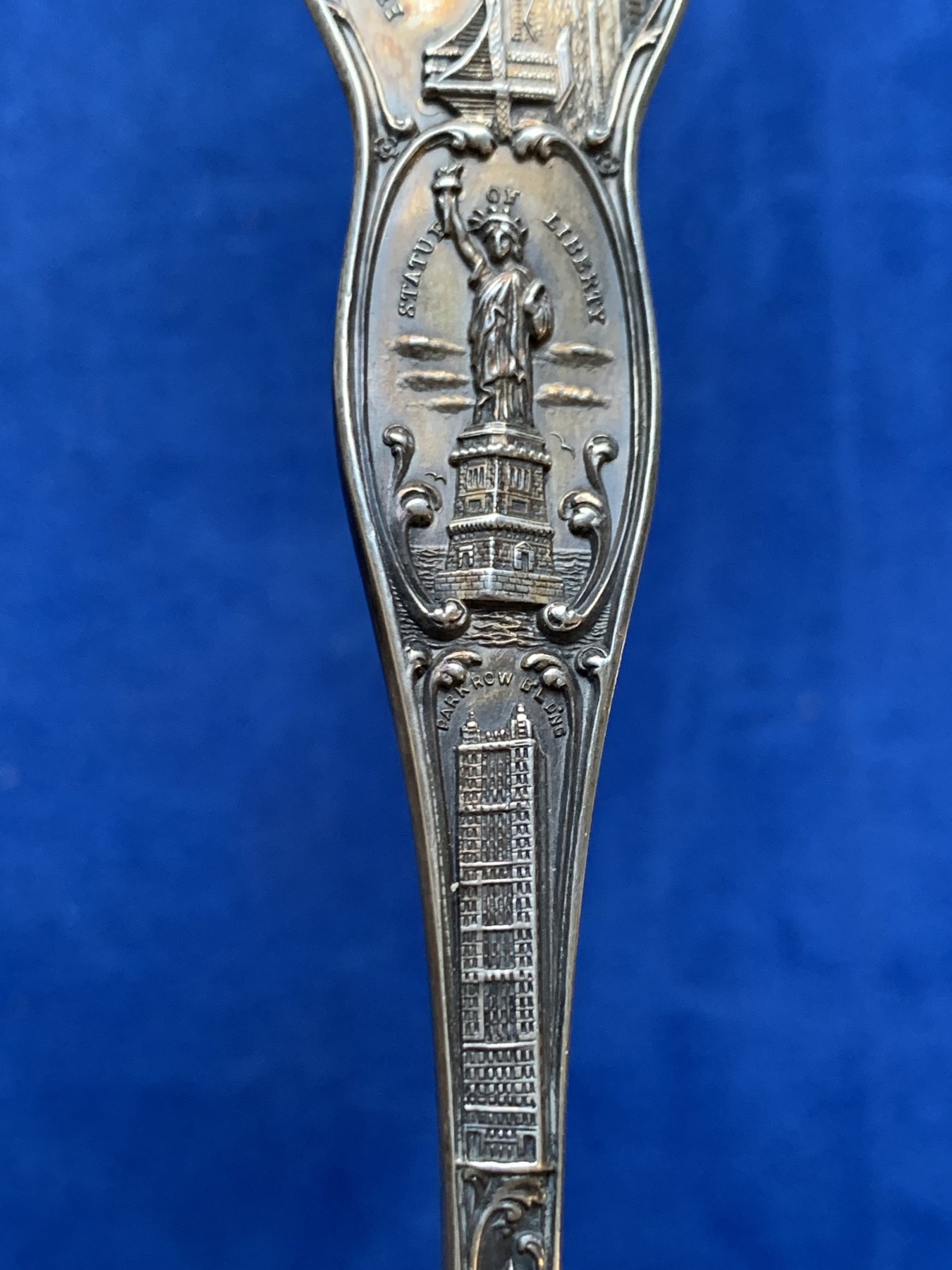 《竞宝斋》第208场-周日，周一 2场 (全场包邮) 古董艺术银勺 S925 纽约旅游 15cm 19.7g