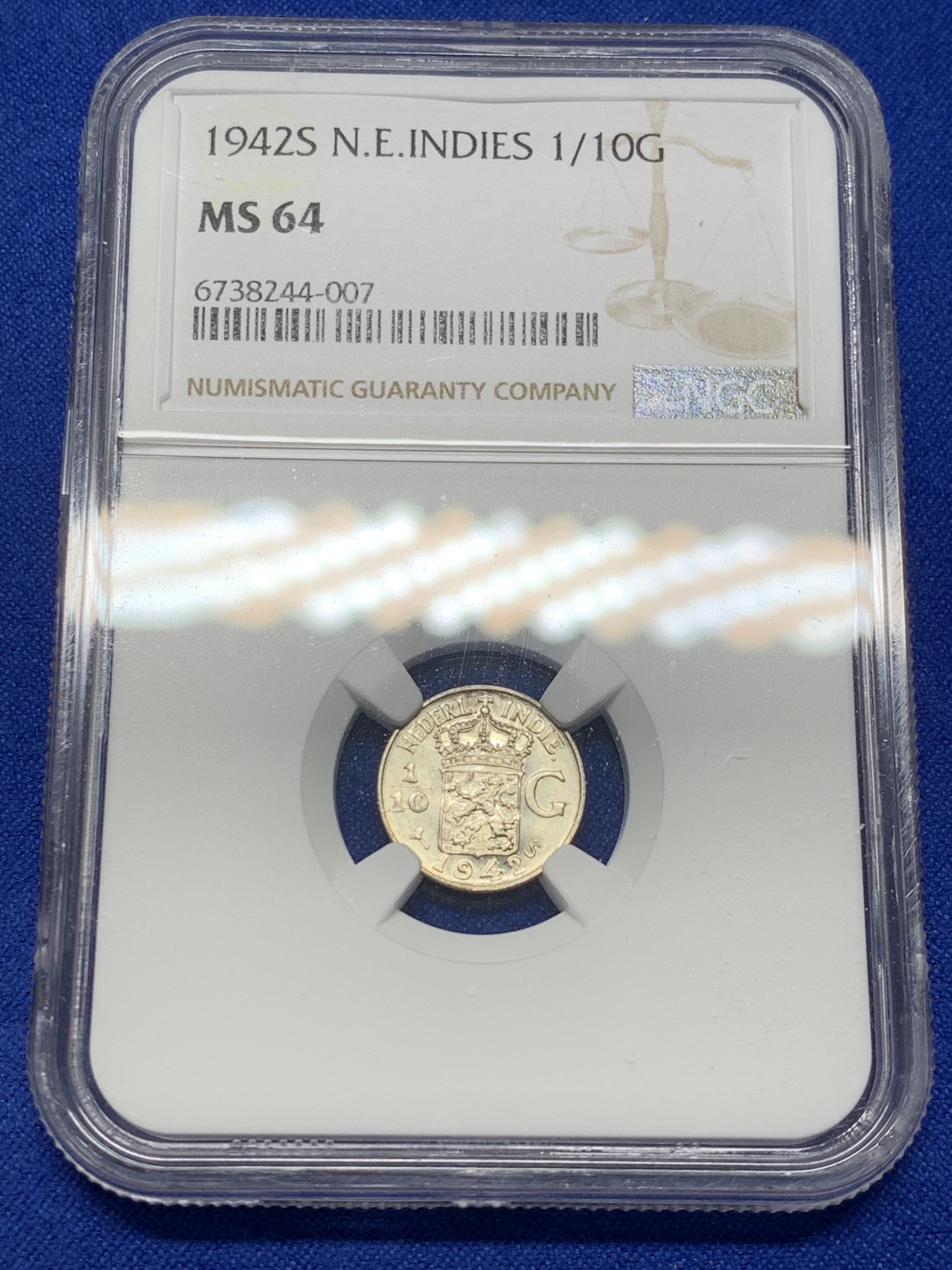 《竞宝斋》第208场-周日，周一 2场 (全场包邮) NGC MS64 冠军分 荷属东印度 1942年1/10盾银币