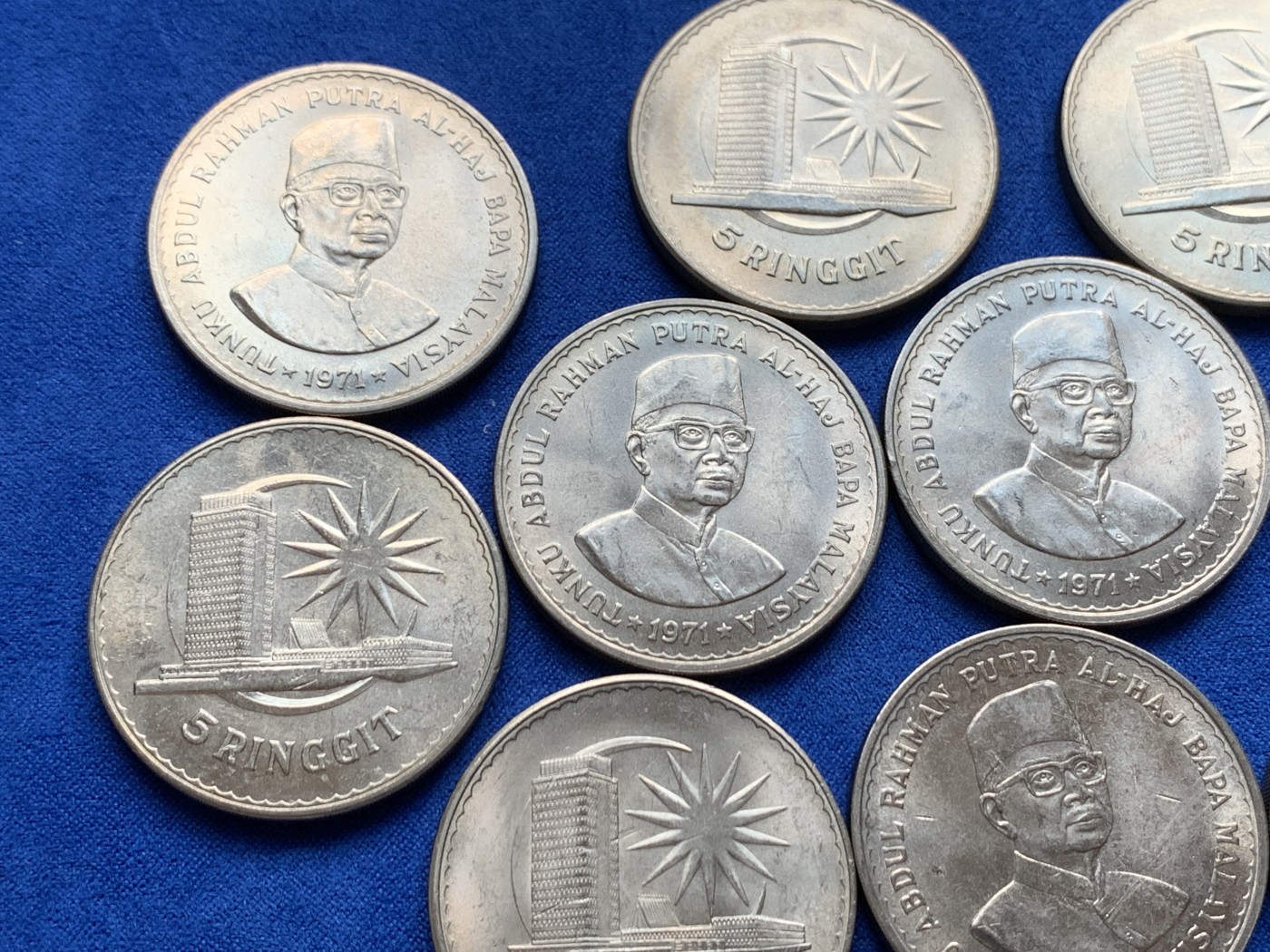 《竞宝斋》第208场-周日，周一 2场 (全场包邮) 10枚一组 马来西亚5吉林特克朗型纪念币，单枚37mm 大镍币