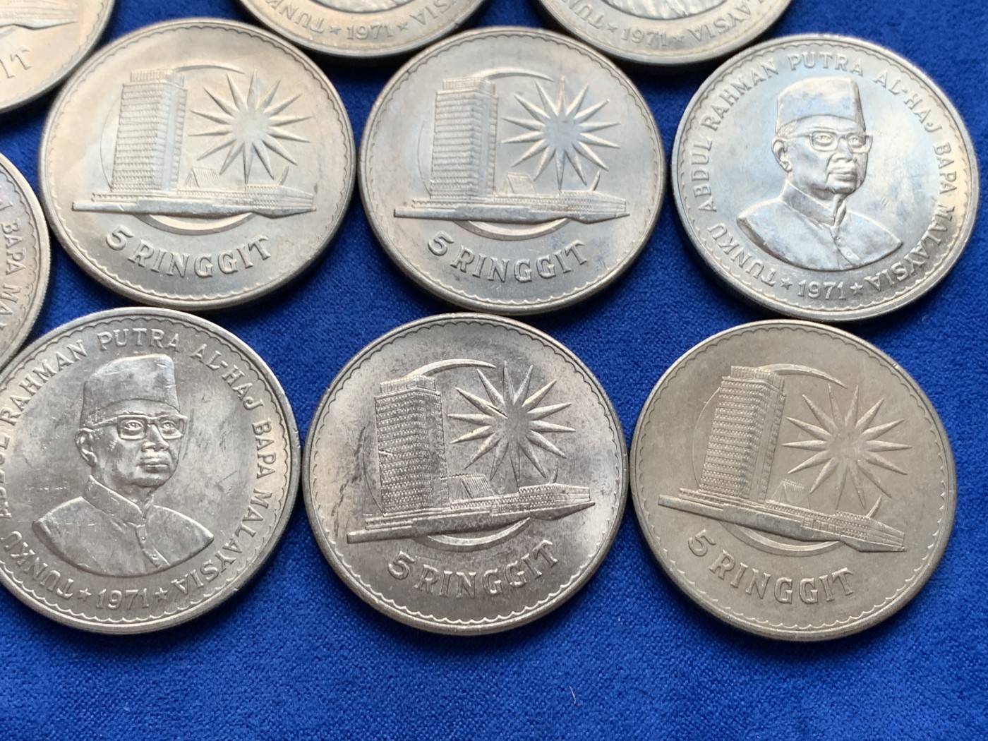 《竞宝斋》第208场-周日，周一 2场 (全场包邮) 10枚一组 马来西亚5吉林特克朗型纪念币，单枚37mm 大镍币