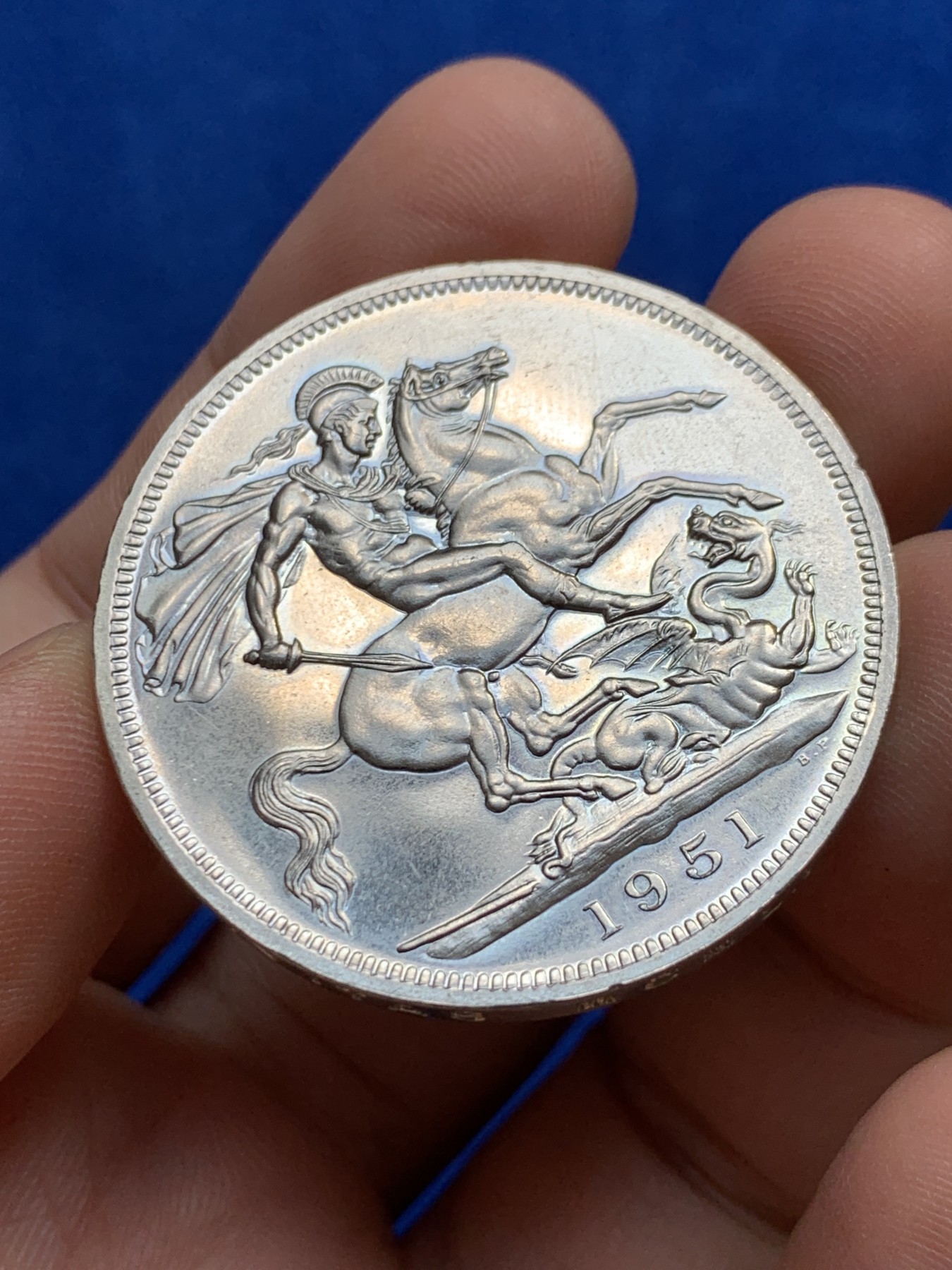 《竞宝斋》第208场-周日，周一 2场 (全场包邮) 英国 最后的 镍马剑 1951 带红盒 细节见图