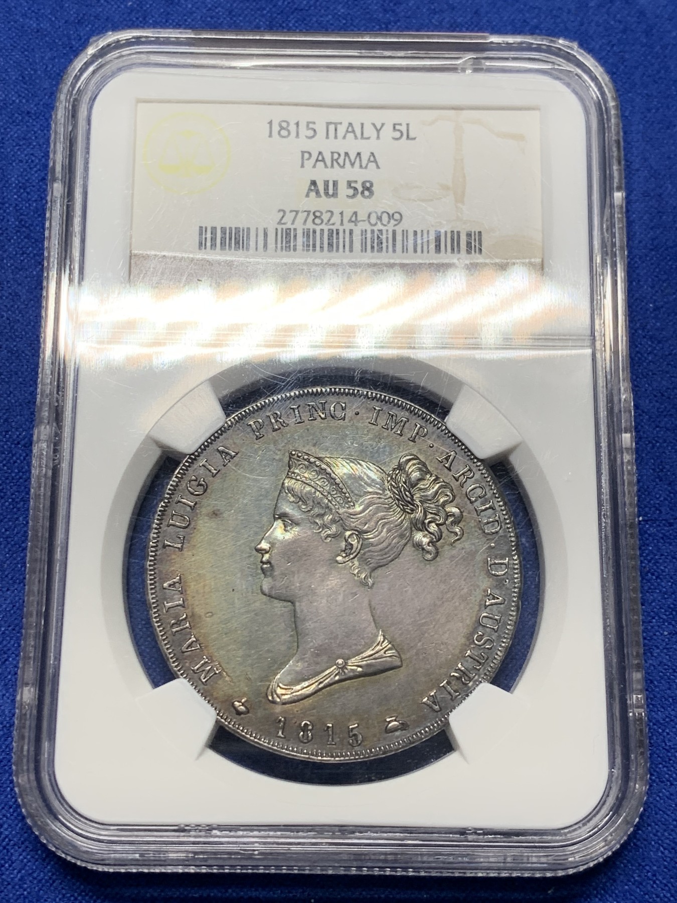 《竞宝斋》第208场-周日，周一 2场 (全场包邮) NGC AU58 意大利1815年帕尔马5里拉，这两年极度热门的品种，今年日本AW拍卖的63分达到了创纪录的4万5千人民币。此枚58分所见最佳，早期严评。均匀灰黑色包浆中带点五彩，性价比极高。