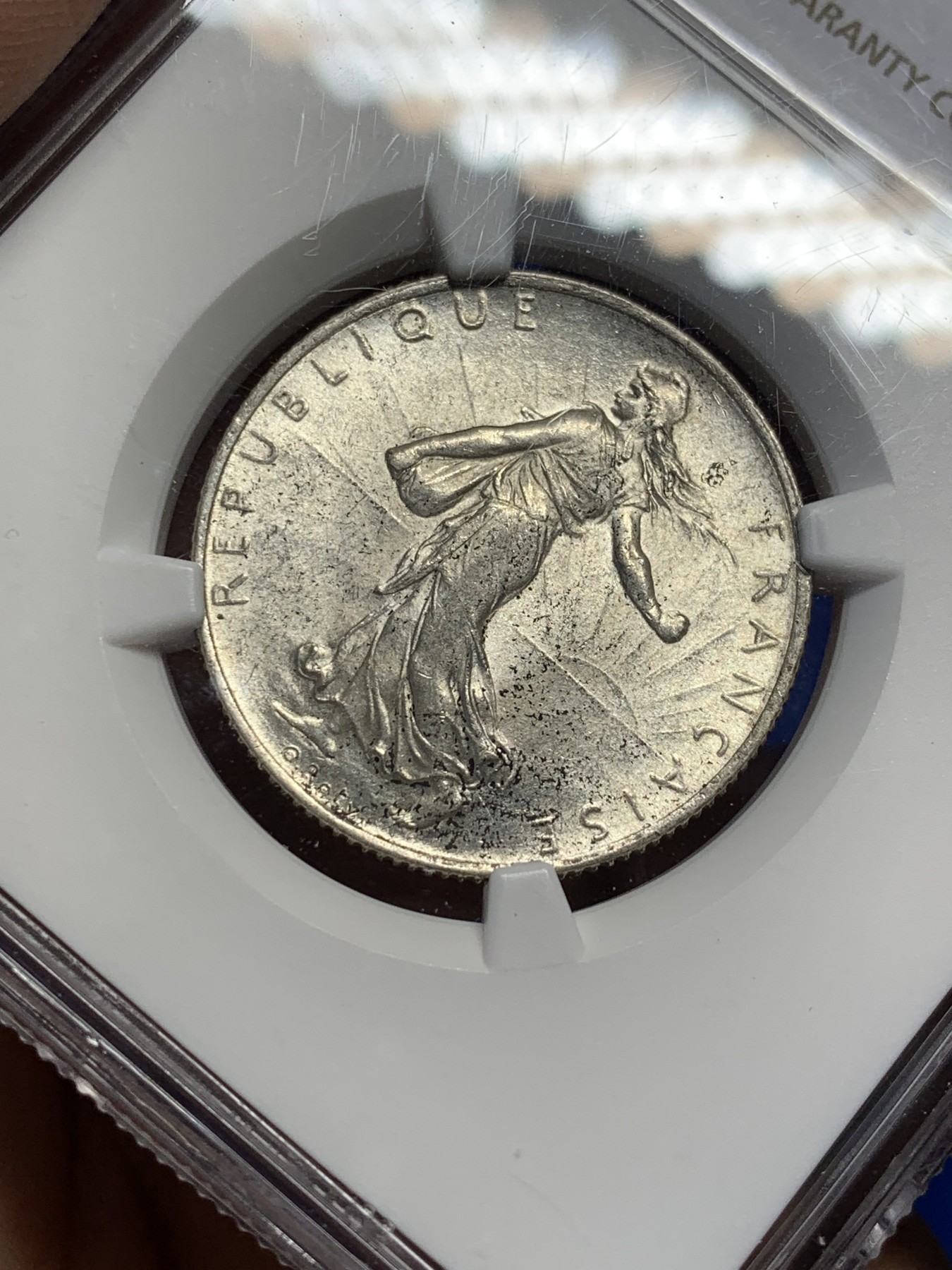 《竞宝斋》第208场-周日，周一 2场 (全场包邮) NGC-MS63 法国1916年播种女神2法郎银币 罗蒂大师设计