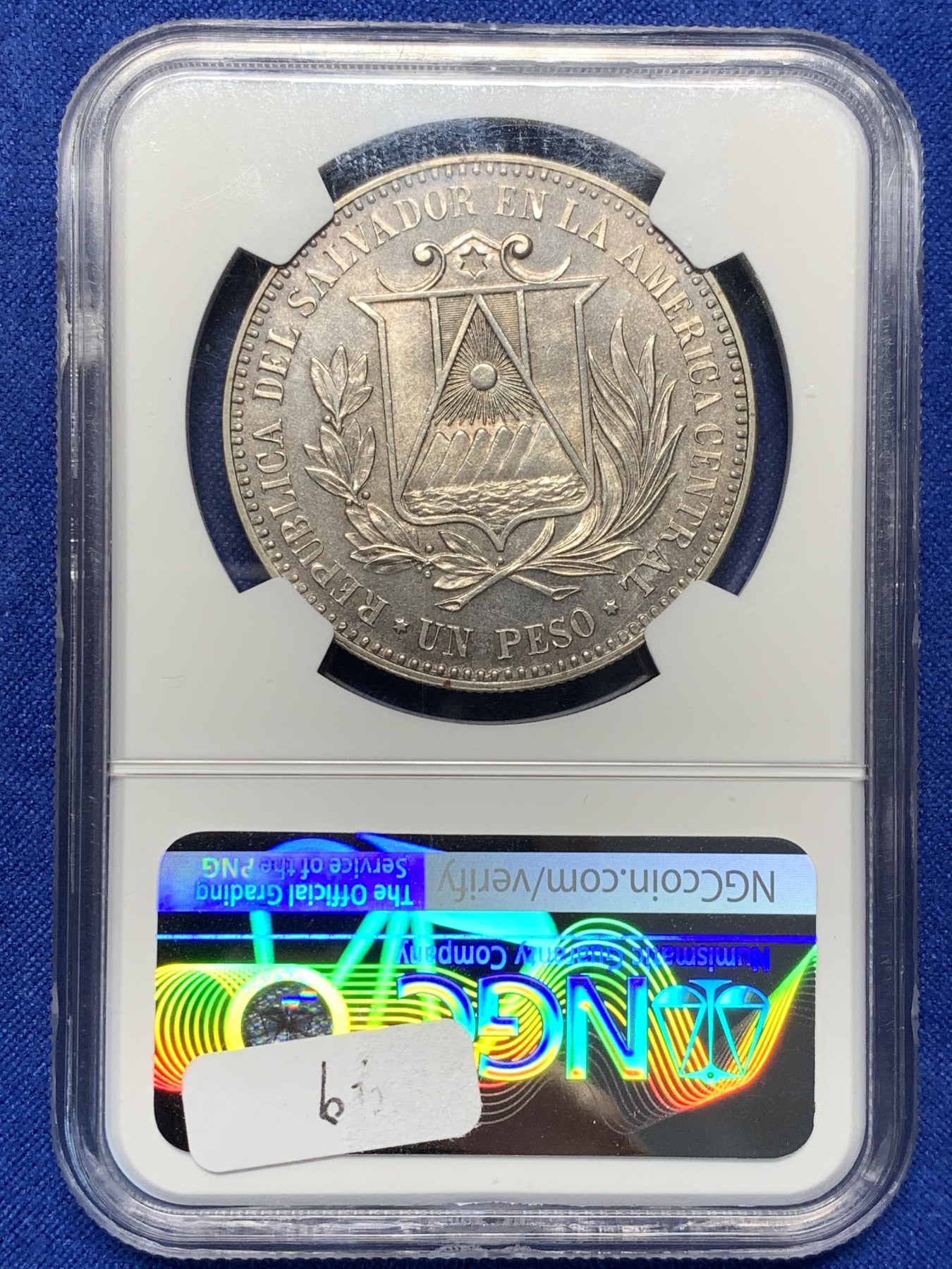 《竞宝斋》第208场-周日，周一 2场 (全场包邮) NGC PF63 萨尔瓦多共和国1861年1Peso大银币 1971后铸。原铸只见过一次，二十几万人民币。很漂亮的包浆，欧洲拍卖的价格非常高，HA还没拍过此品种。