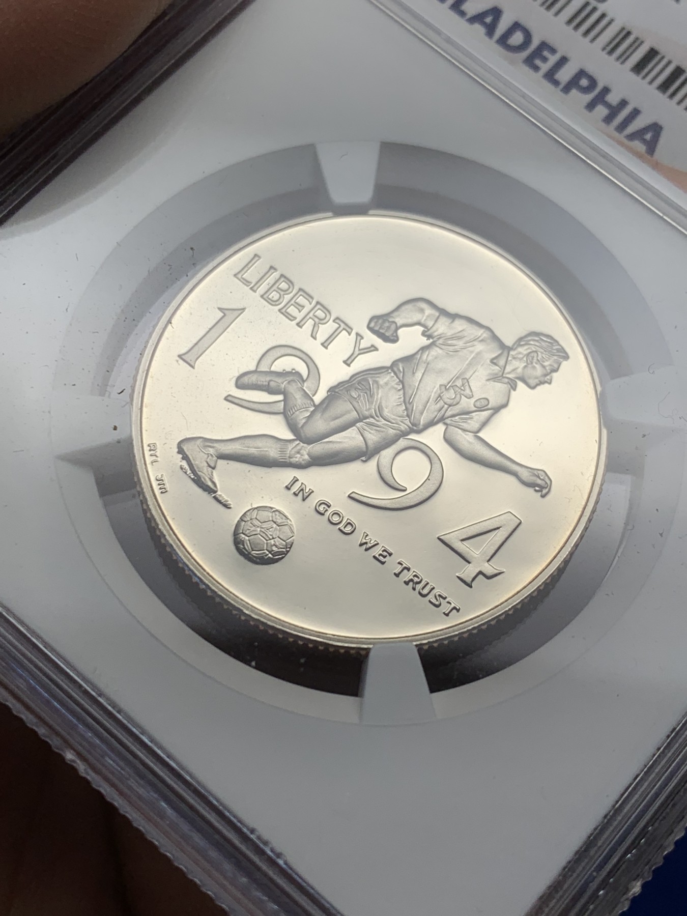 《竞宝斋》第208场-周日，周一 2场 (全场包邮) NGC PF69UC 美国1994年世界杯半美元