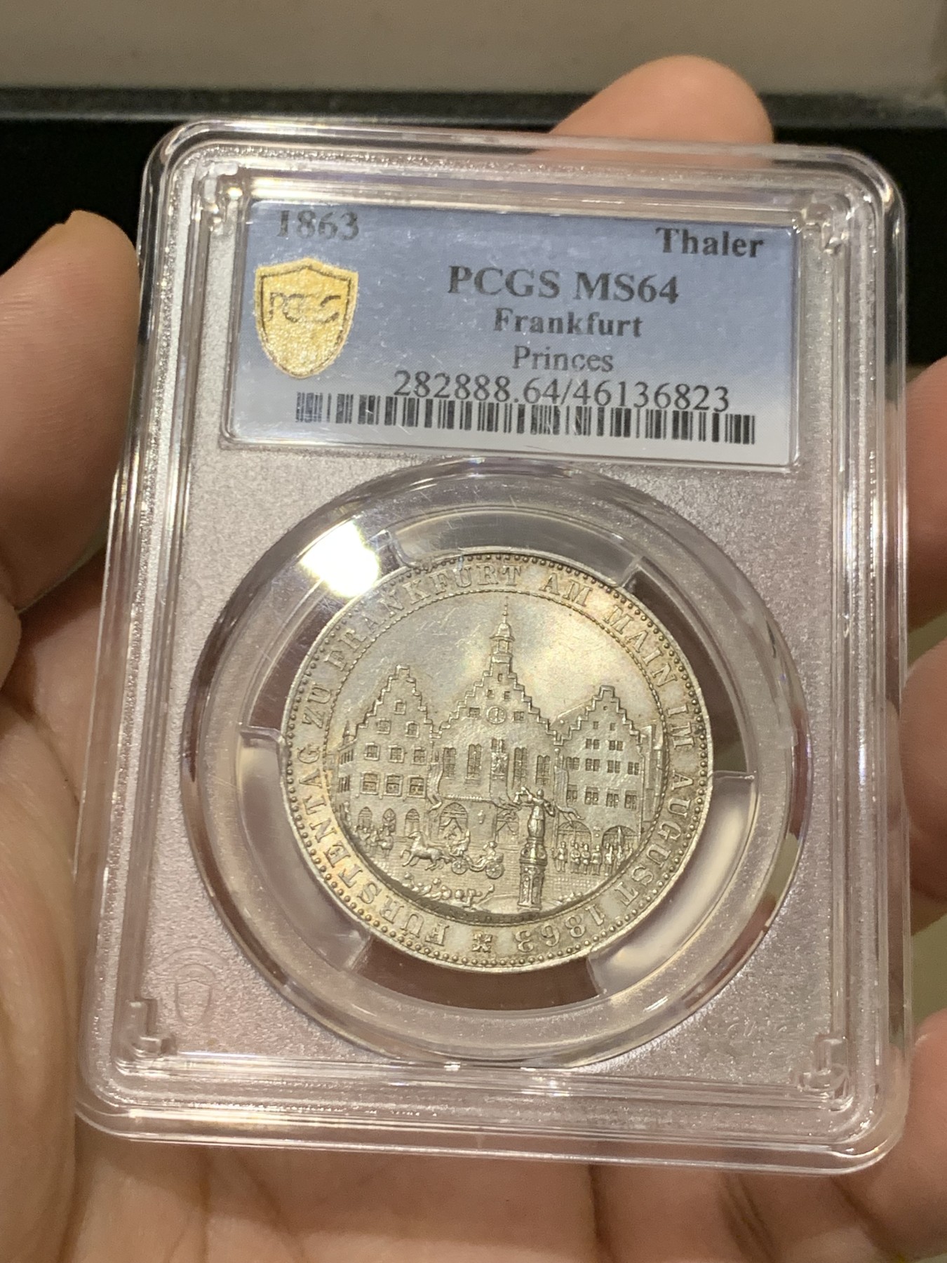 《竞宝斋》第208场-周日，周一 2场 (全场包邮) PCGS MS64 德国法兰克福 1863 王子会议 城市景观泰勒 双面均匀的淡彩包浆 高分难得