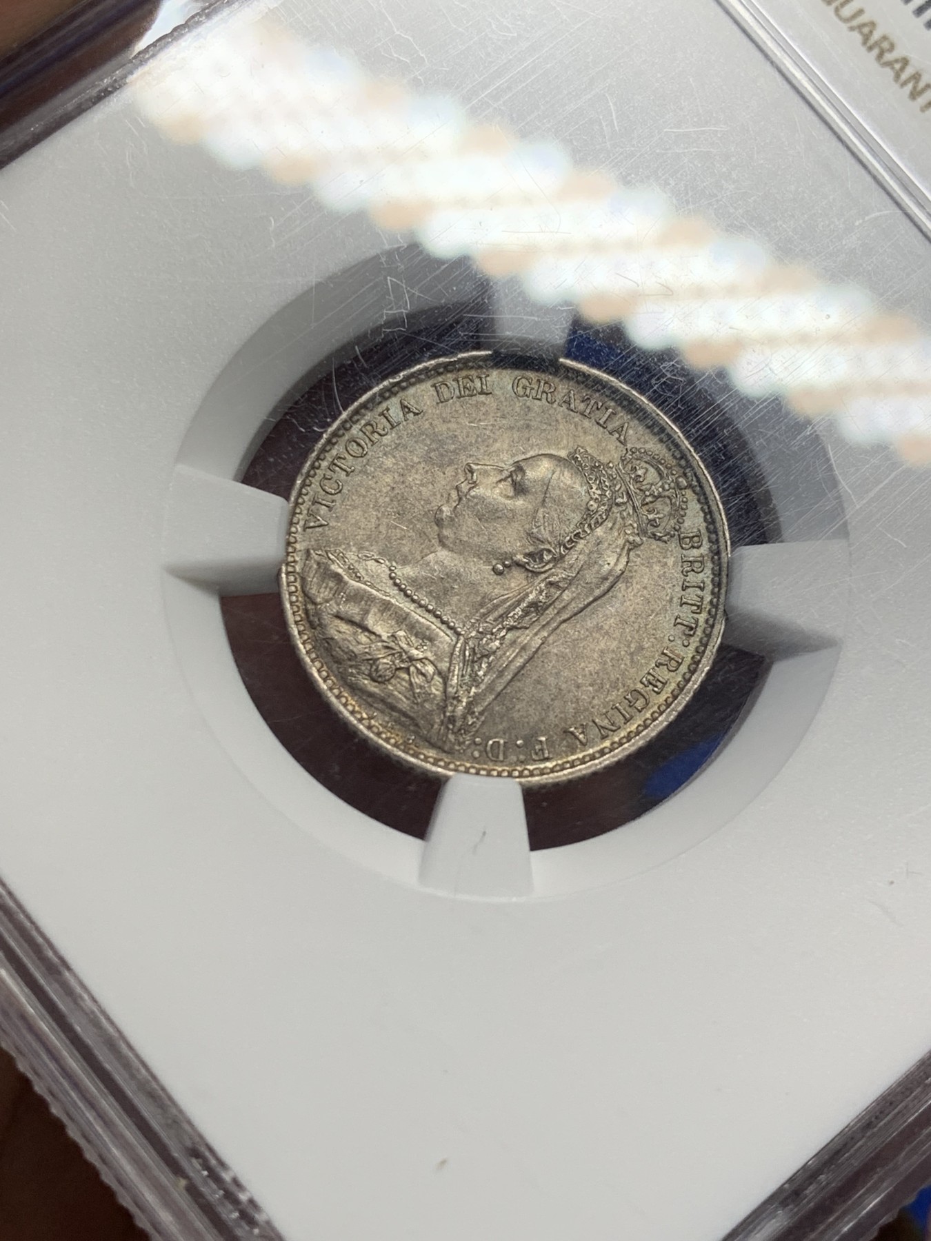 《竞宝斋》第208场-周日，周一 2场 (全场包邮) NGC  MS63  英国1887维多利亚女王头像数字6便士银币