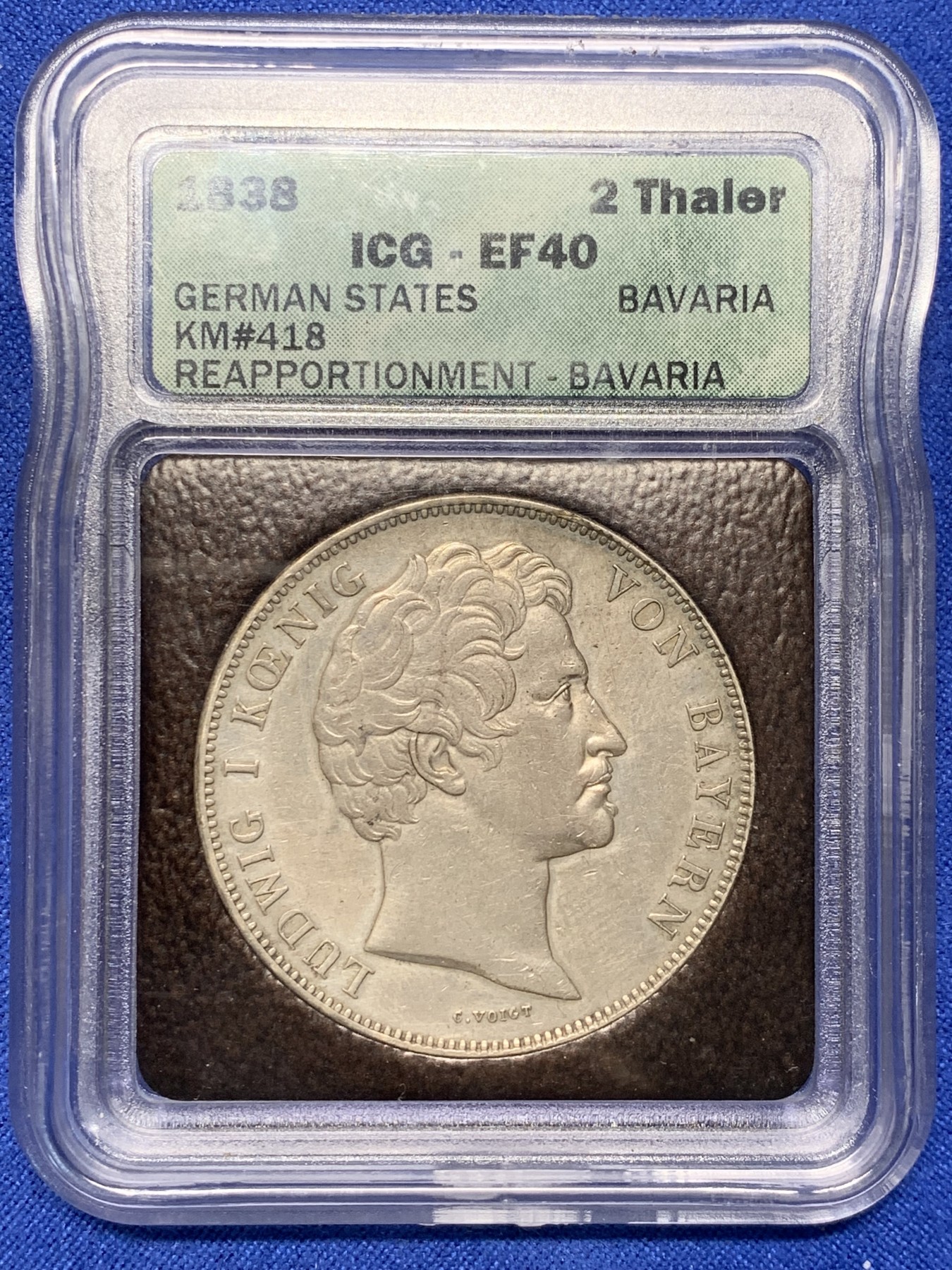 《竞宝斋》第208场-周日，周一 2场 (全场包邮) ICG EF40 德国 1838年 巴伐利亚议会 同盟 2泰勒大银币 37克 早期大银币 细节好 小蛮腰盒子非常经典
