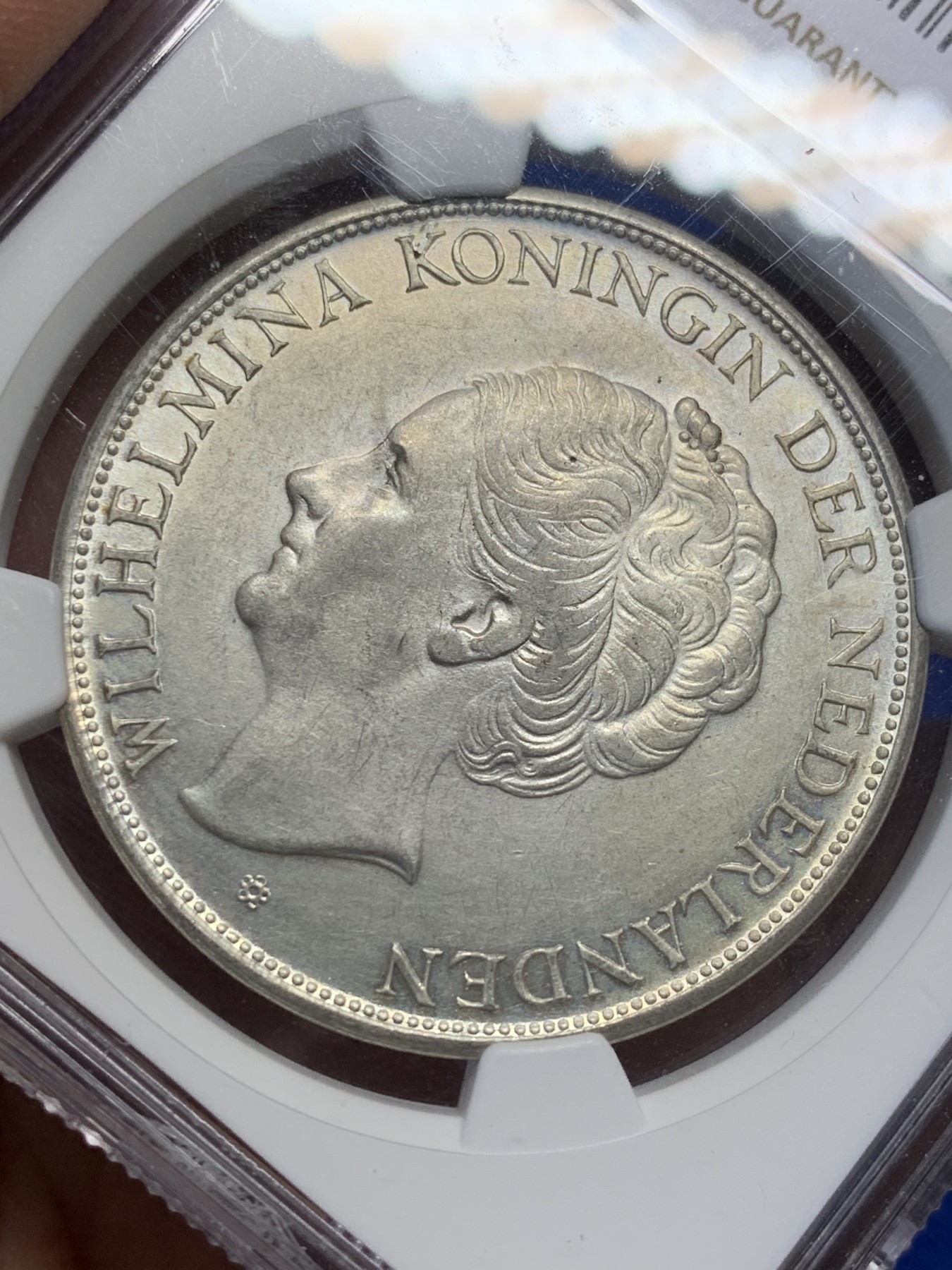 《竞宝斋》第208场-周日，周一 2场 (全场包邮) NGC MS63 荷属东印度1943D 2.5盾银币 殖民地必藏