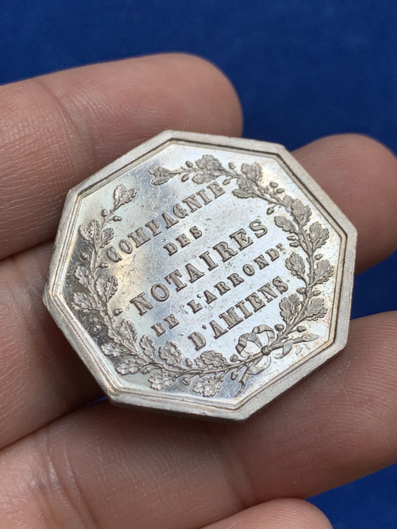 《竞宝斋》第208场-周日，周一 2场 (全场包邮) 法国八角银质代币，亚眠公证处，15.97g，31.8mm，丰饶角边铭