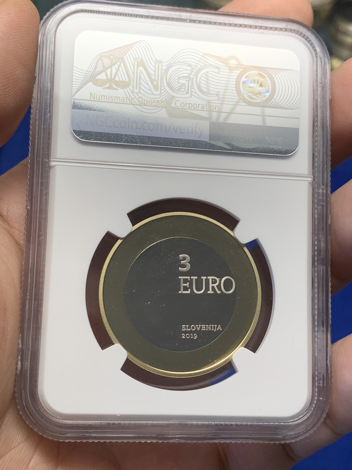《竞宝斋》第208场-周日，周一 2场 (全场包邮) NGC-PF69UC 斯洛文尼亚 2019年普雷克穆列地区回归100周年精制纪念币 冠军分 稀少品种