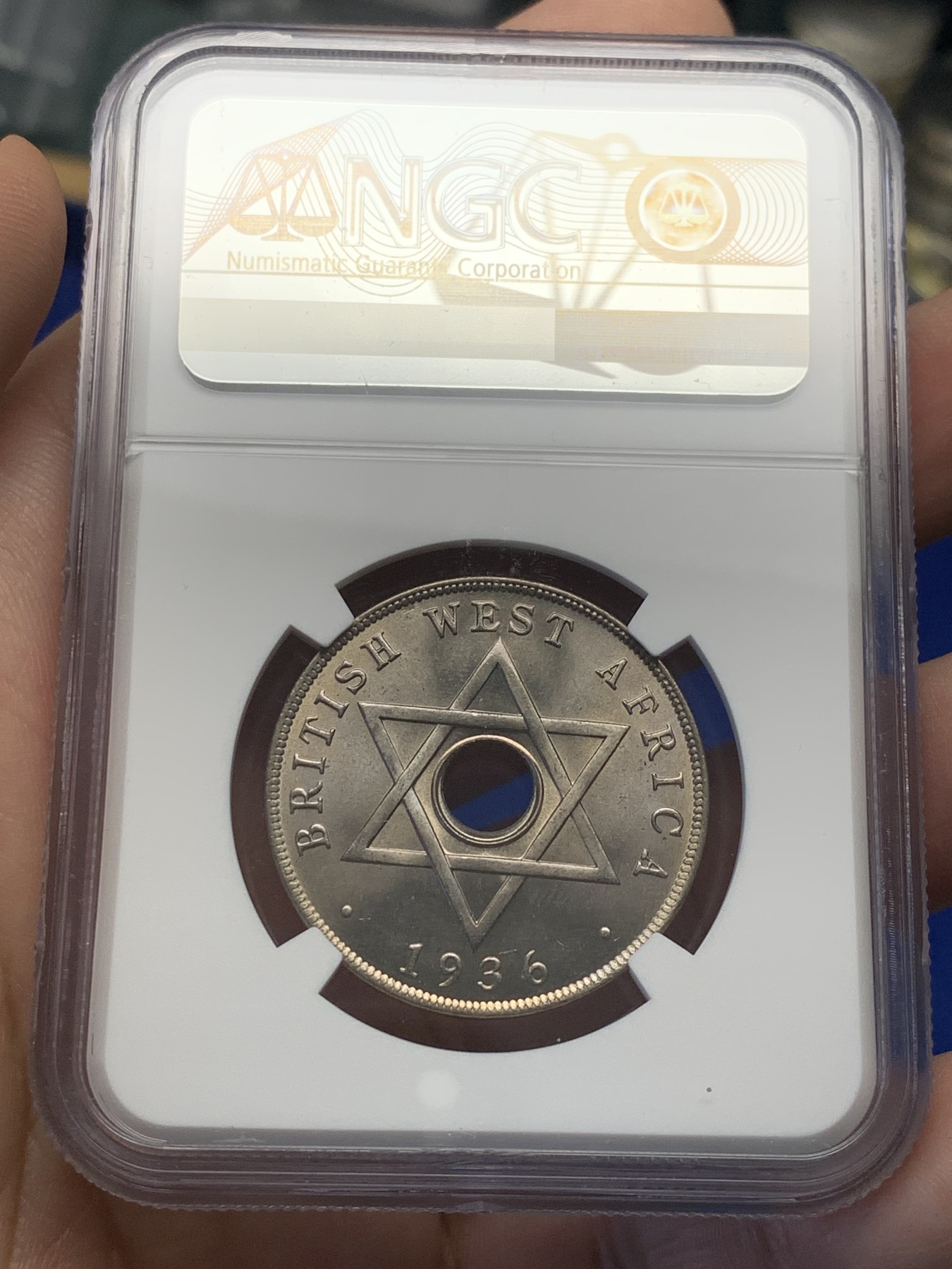 《竞宝斋》第208场-周日，周一 2场 (全场包邮) NGC-MS64 英属西非 1936年爱德华八世1便士