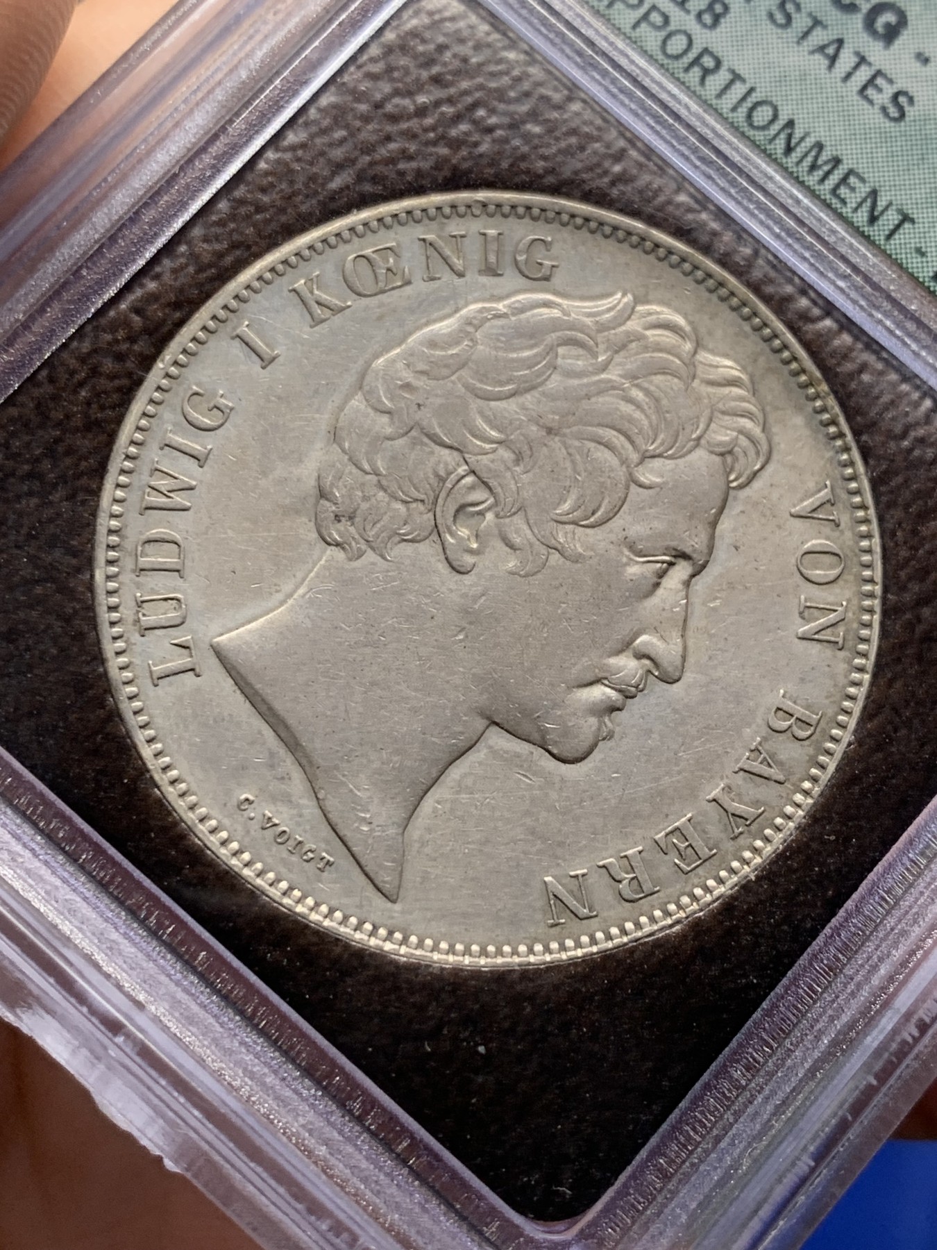 《竞宝斋》第208场-周日，周一 2场 (全场包邮) ICG EF40 德国 1838年 巴伐利亚议会 同盟 2泰勒大银币 37克 早期大银币 细节好 小蛮腰盒子非常经典