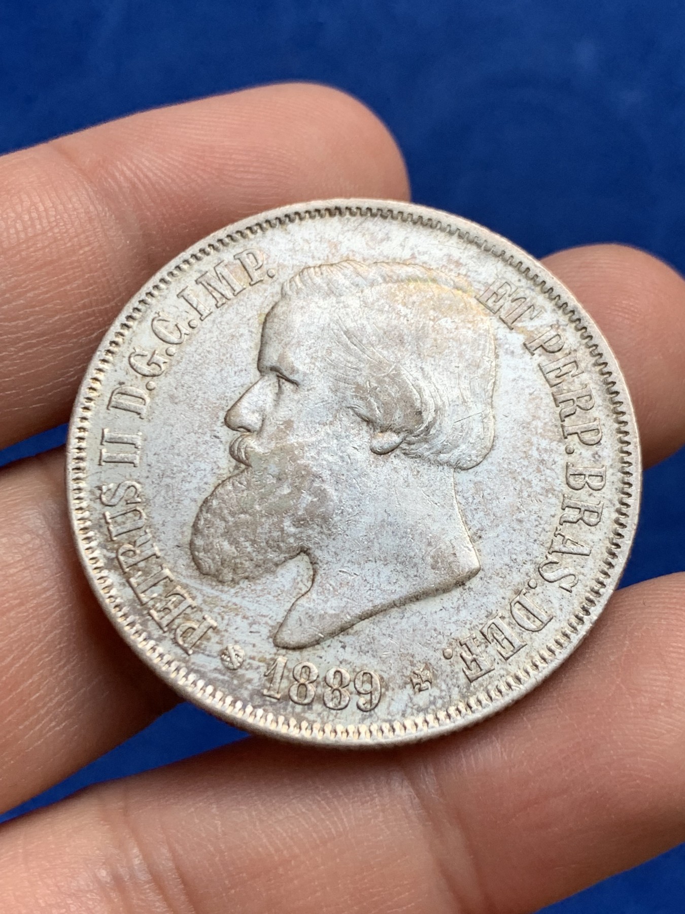 《竞宝斋》第208场-周日，周一 2场 (全场包邮) 巴西1889 2000瑞斯大银币 unc品相 会洗的可送评