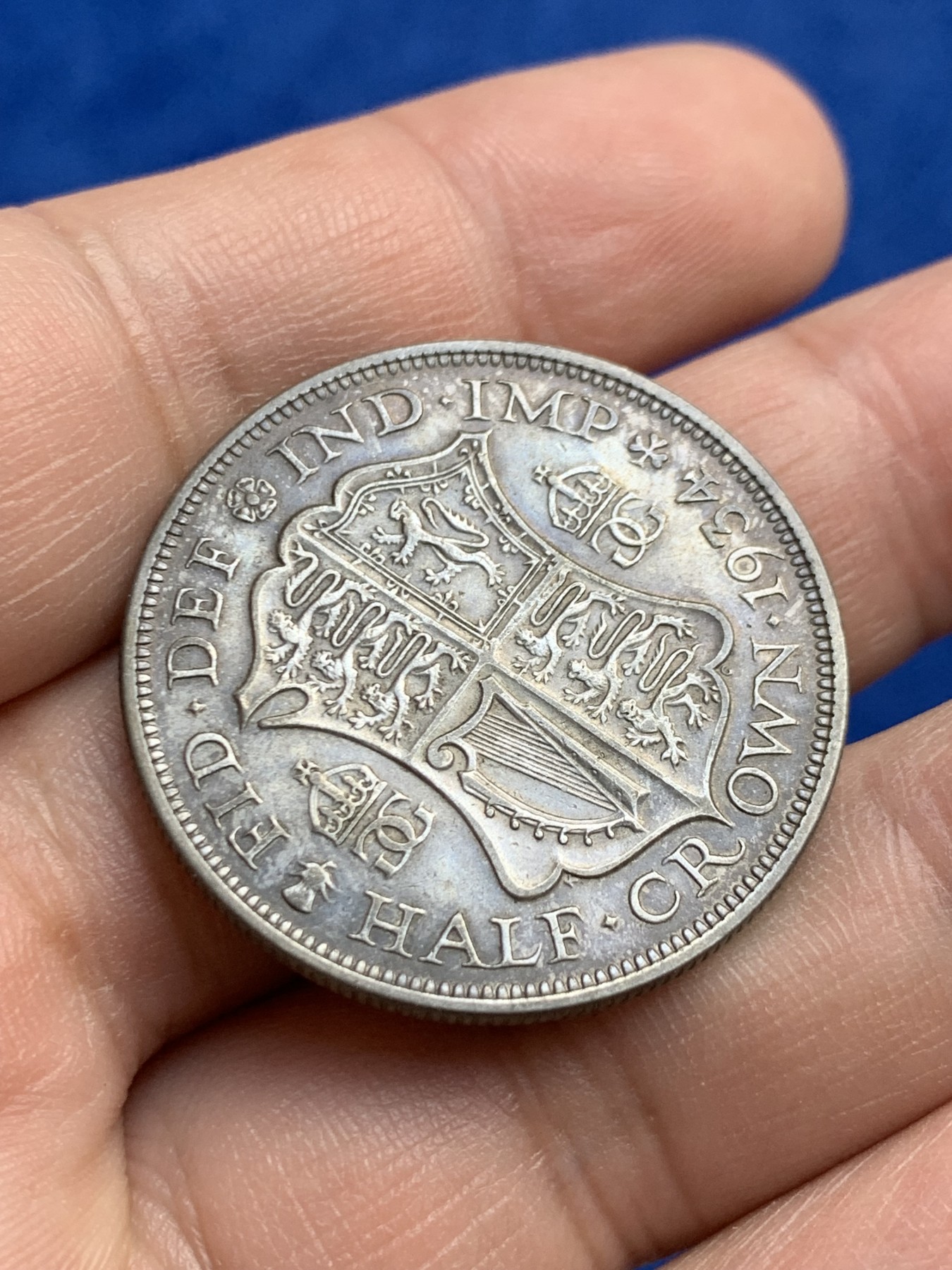 《竞宝斋》第208场-周日，周一 2场 (全场包邮) 英国1934年乔治五世半克朗银币