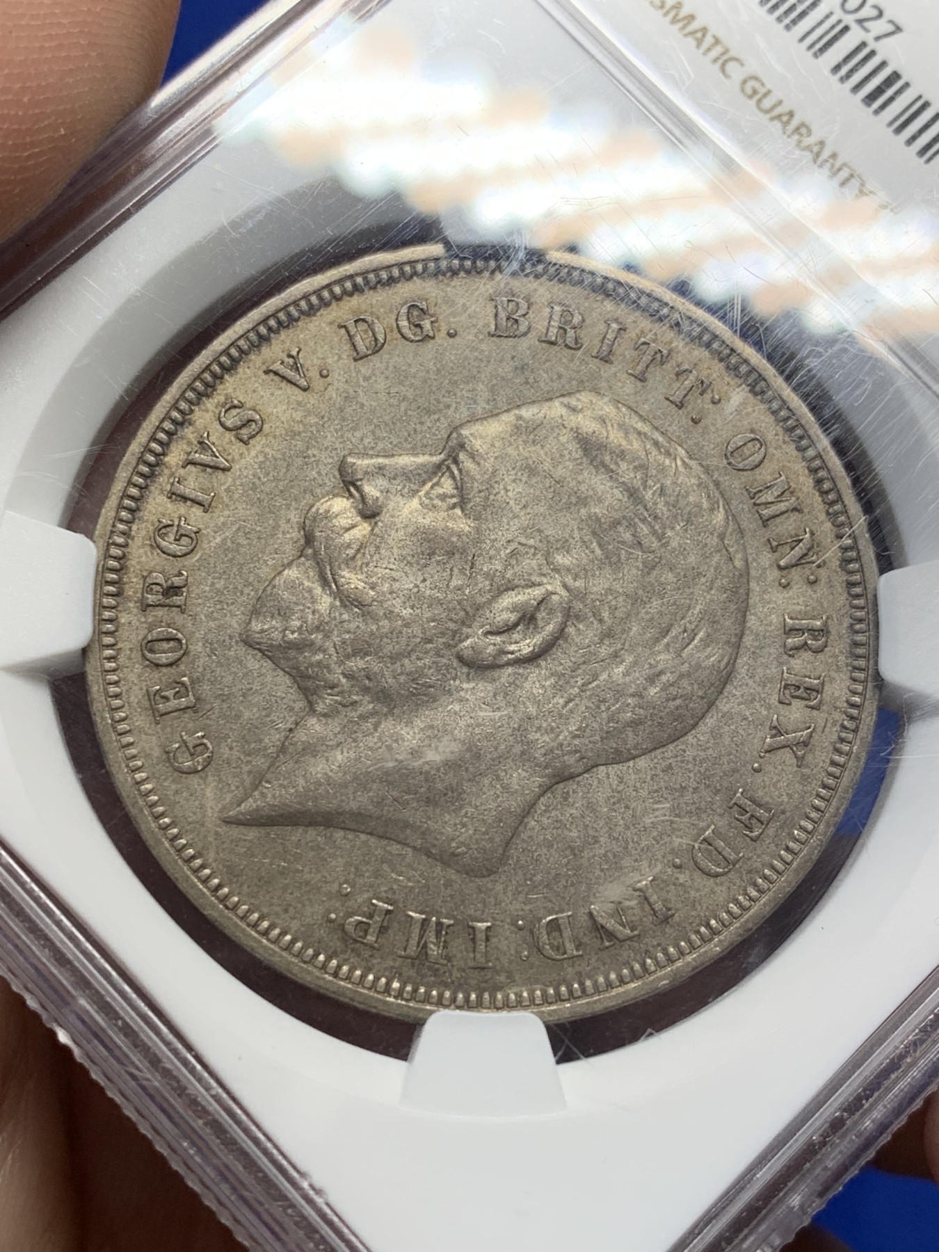 《竞宝斋》第208场-周日，周一 2场 (全场包邮) 高级分数 NGC-MS65 英国 1935年木马剑克朗银币 铁灰色欧洲包浆 65分已经很难了