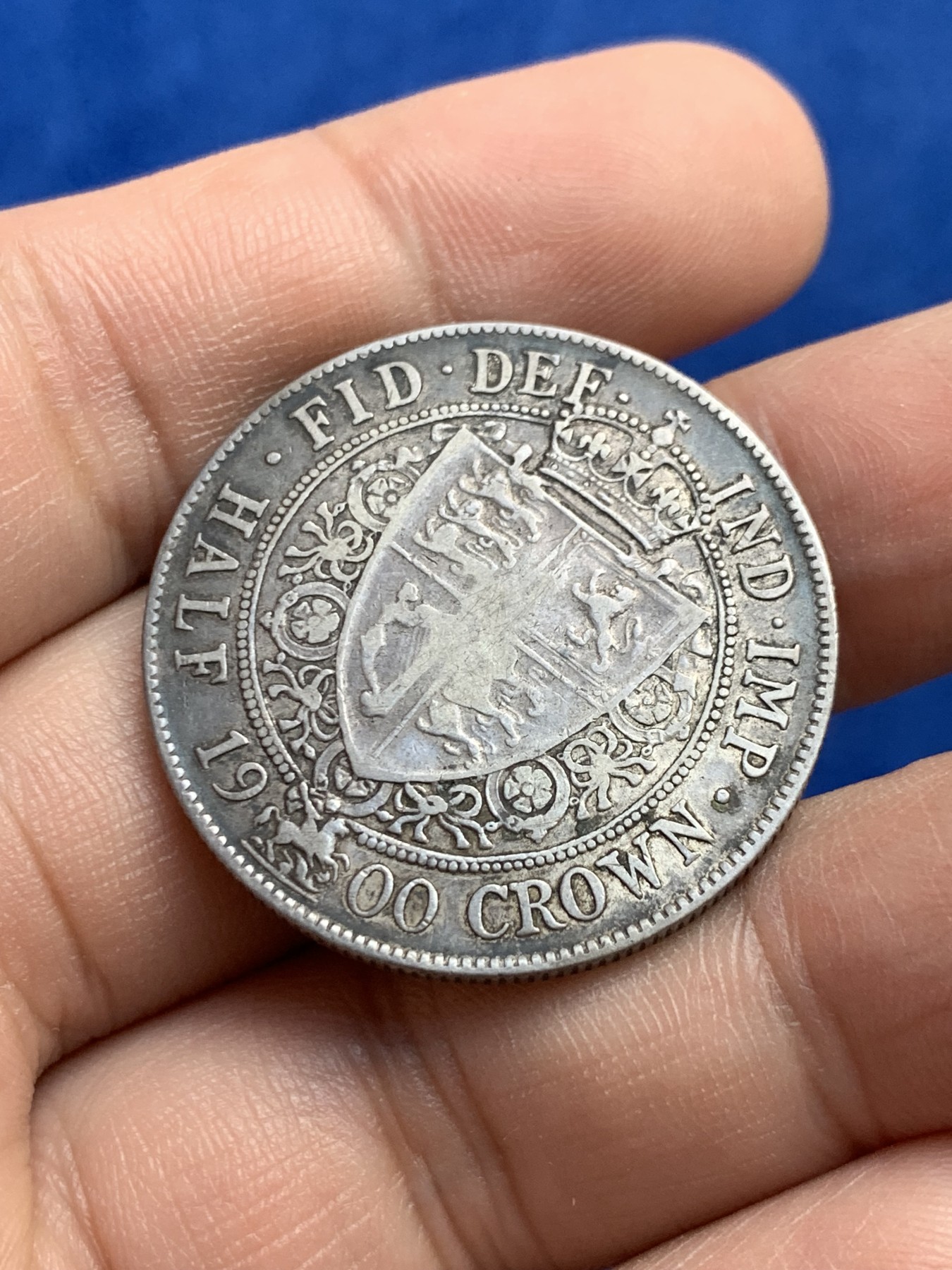 《竞宝斋》第208场-周日，周一 2场 (全场包邮) 英国1900年维多利亚批纱半克朗银币