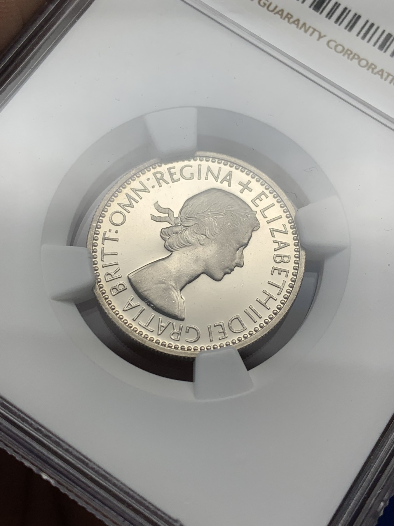 《竞宝斋》第208场-周日，周一 2场 (全场包邮) NGC-PF65 英国 1953年 1先令（English Crest) 伊丽莎白二世 镜面强烈 高凝霜