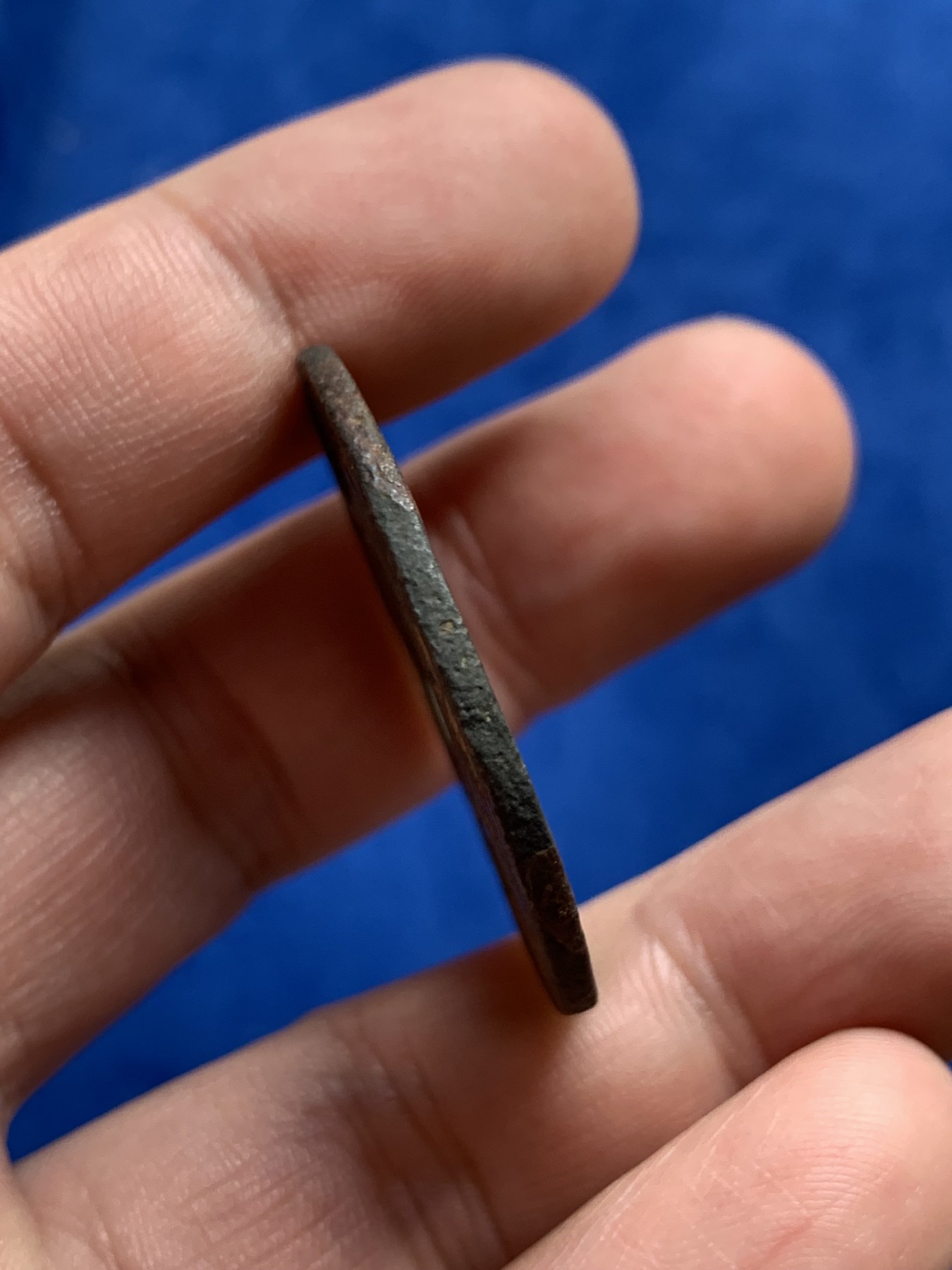 《竞宝斋》第208场-周日，周一 2场 (全场包邮) 清 咸丰重宝 宝浙当十一枚 水坑品 12.2克 36mm 细节见图 厚1.6-2.1mm