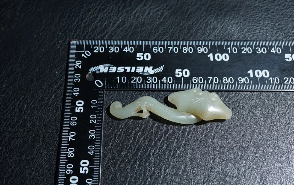 特色精选｜拍卖专场 明清工老和田玉立体工灵芝把件｜尺寸详见图八