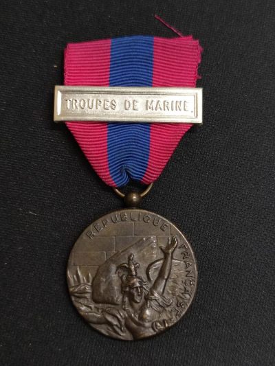 各国勋章奖章拍卖第9期，逐步上新 - （代拍）法国国防服役奖章，配海军陆战队勋条
