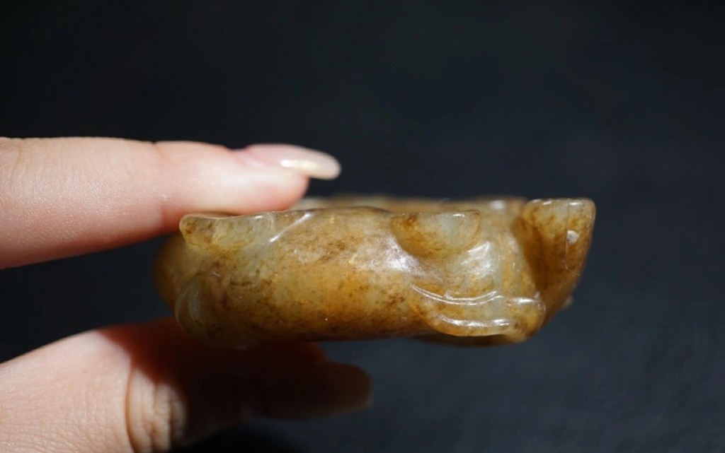 特色精选｜拍卖专场 明清工老和田玉莲花水盂摆件｜尺寸详见图九