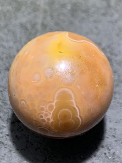 精美高玉化战国红玛瑙气泡纹大圆珠一颗！ 精美高玉化战国红玛瑙气泡纹大圆珠一颗！