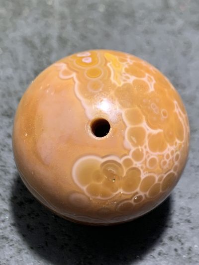 精美高玉化战国红玛瑙气泡纹大圆珠一颗！ 精美高玉化战国红玛瑙气泡纹大圆珠一颗！