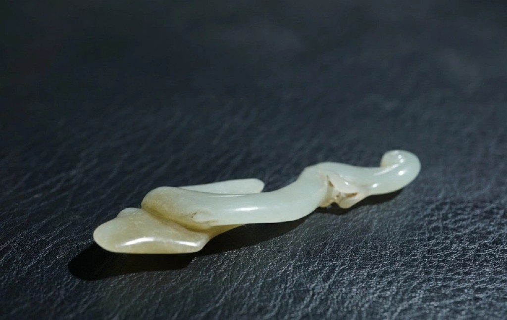 特色精选｜拍卖专场 明清工老和田玉立体工灵芝把件｜尺寸详见图八