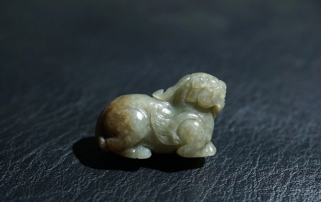 特色精选｜拍卖专场 苏工老和田玉貔貅挂件｜尺寸详见图八