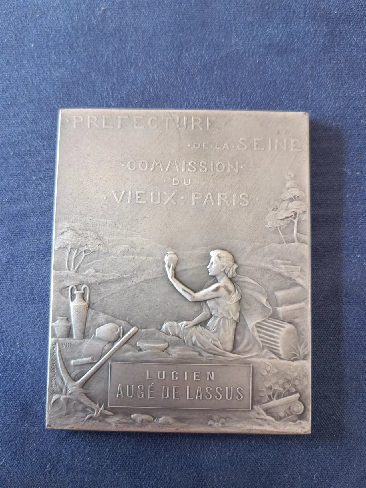 外国章牌第十八期 名人旧藏，Prud'homme老巴黎委员会，6.2x5cm，镀银铜章